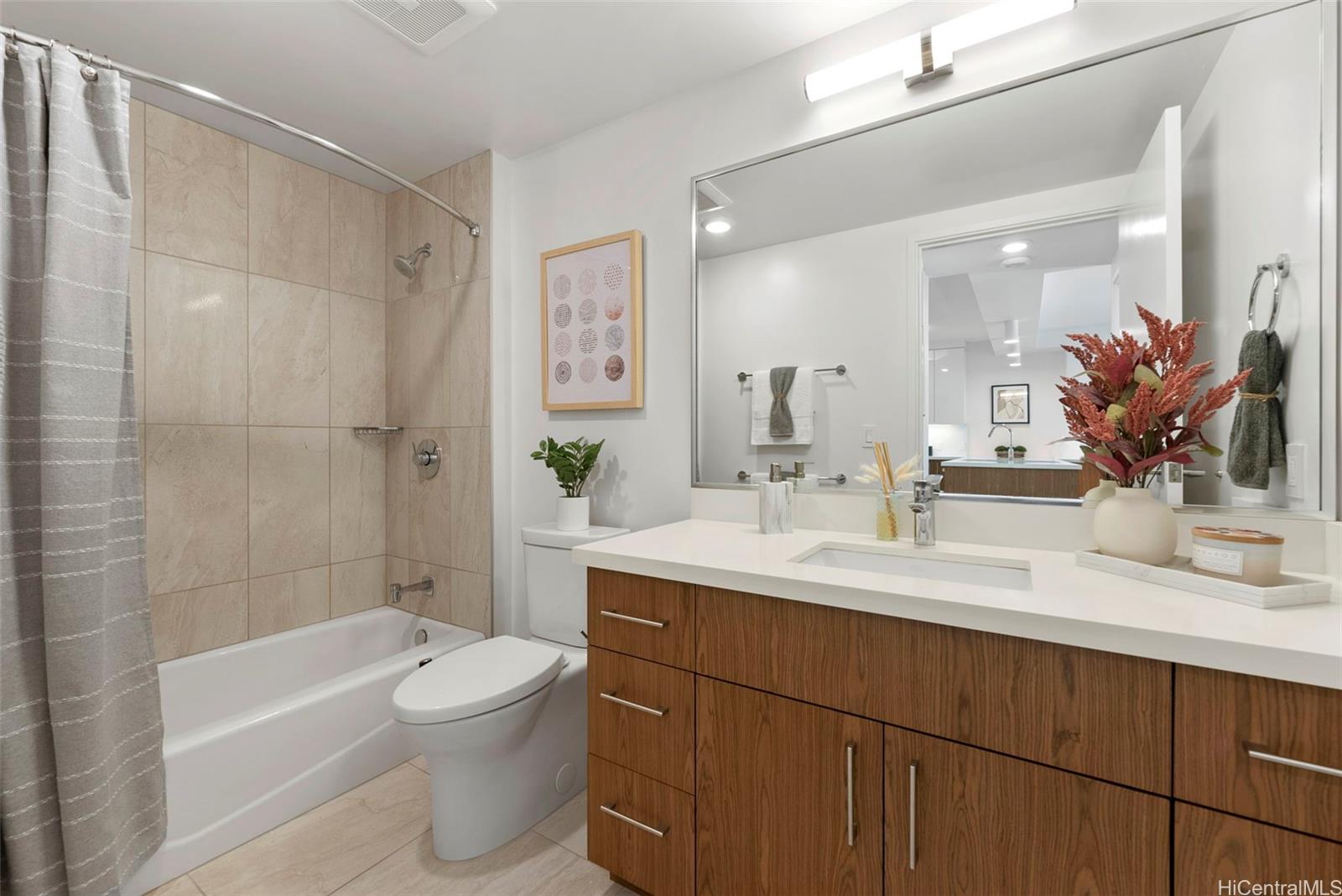629 Keeaumoku Street  Unit 1710