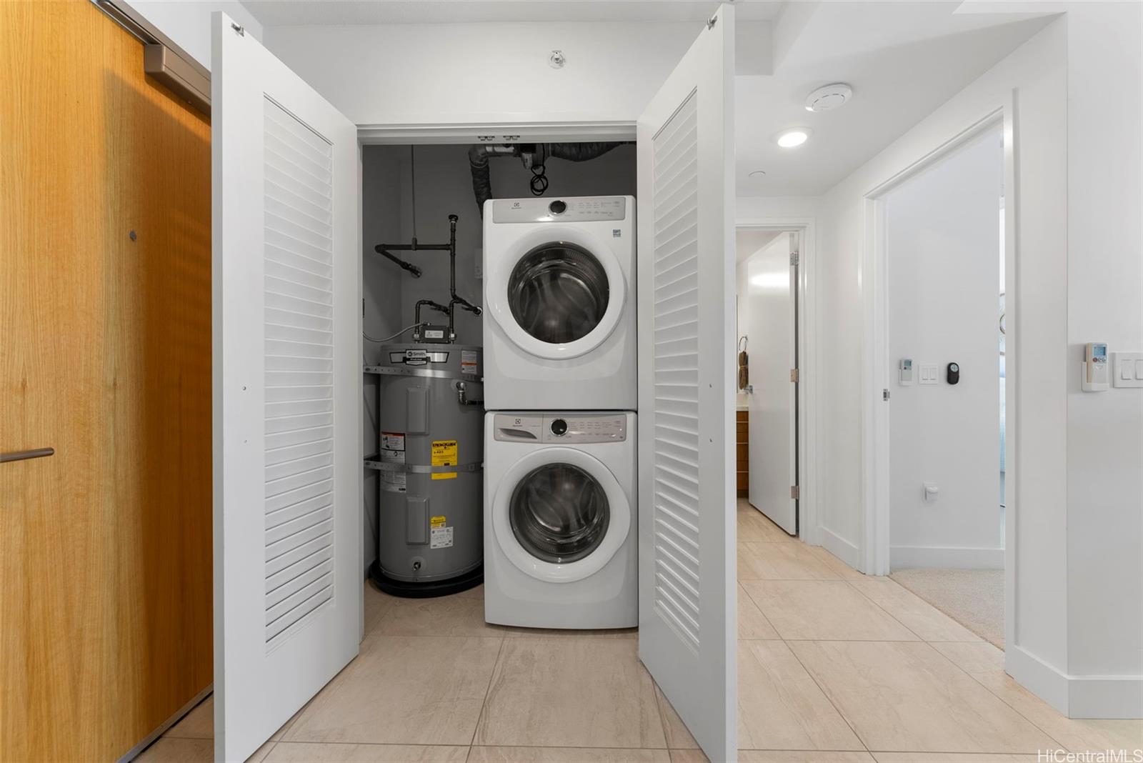 629 Keeaumoku Street  Unit 1710