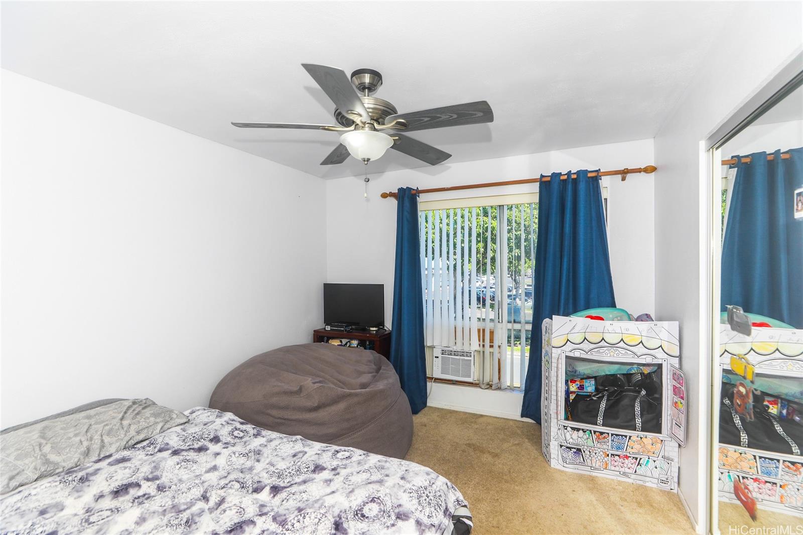Photo 14 of 20