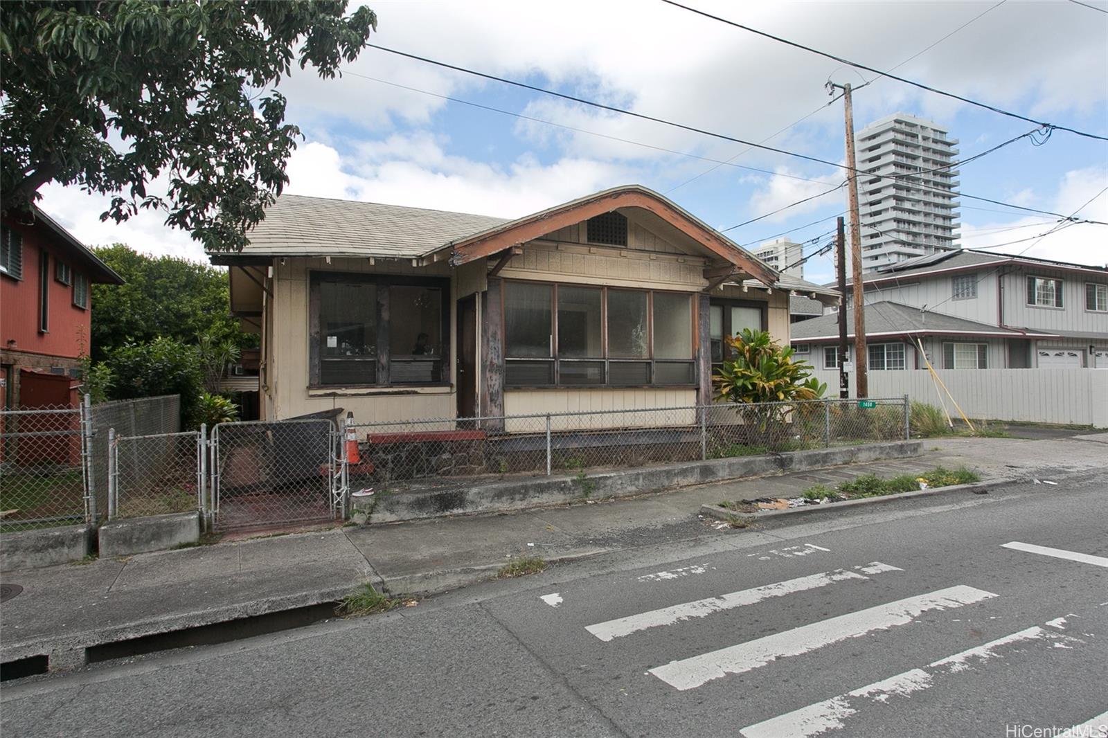 1450 Keeaumoku Street