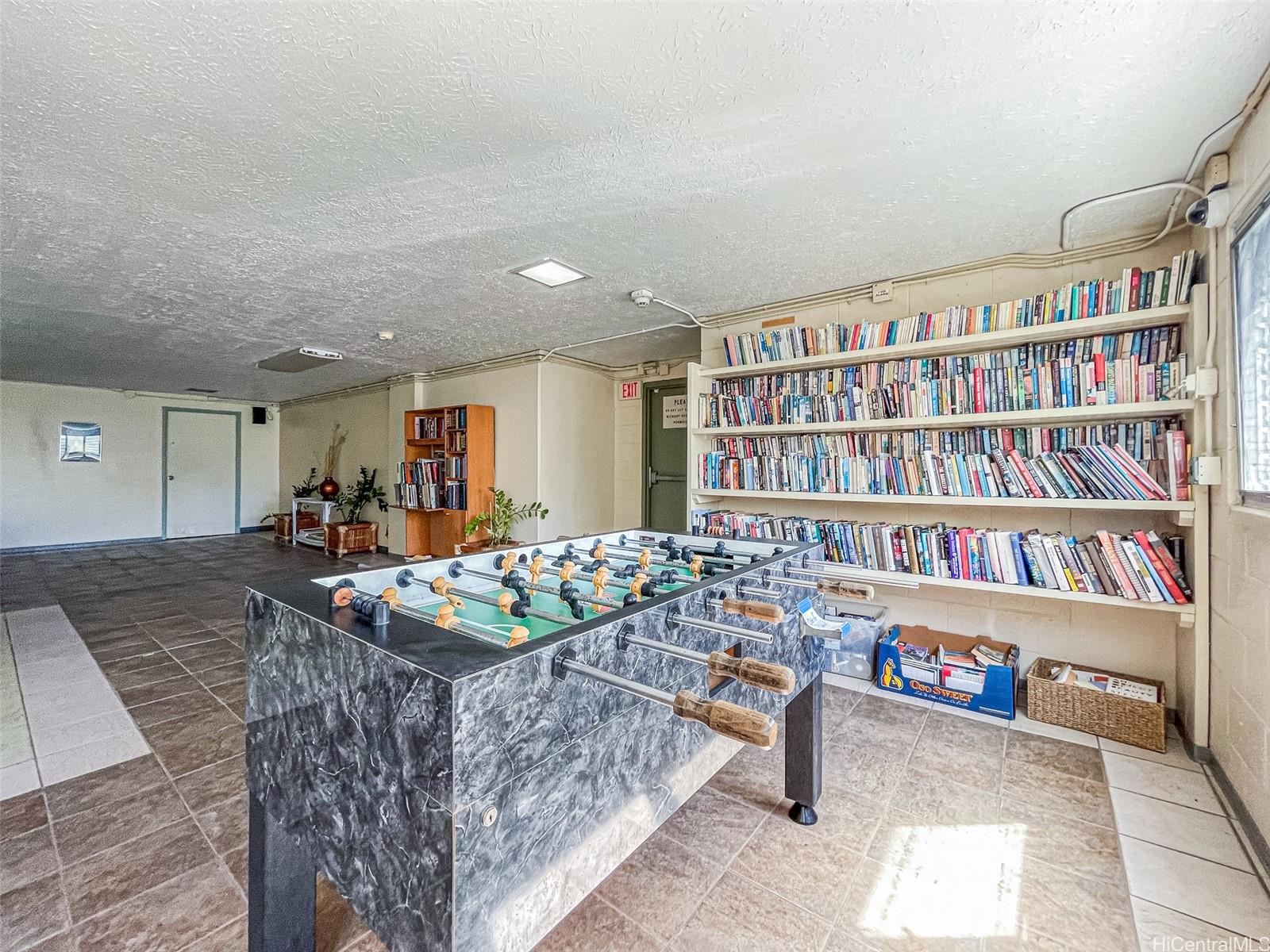 Photo 17 of 25