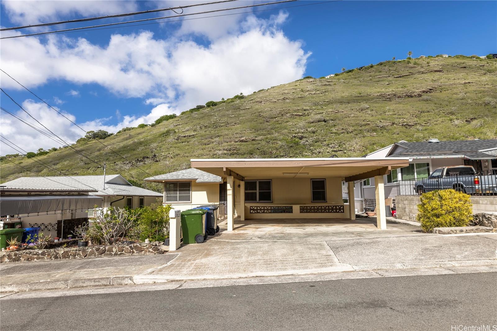 1516 Ainakoa Avenue