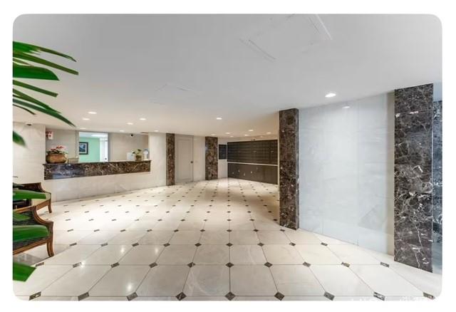 2895 Kalakaua Avenue  Unit 206