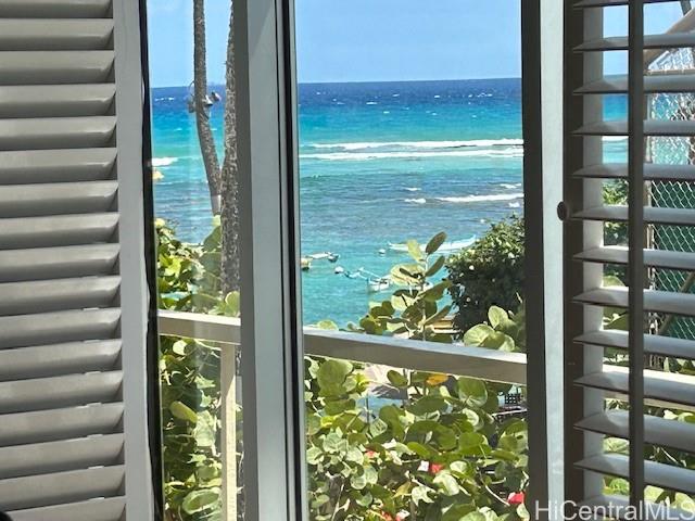 2895 Kalakaua Avenue  Unit 206