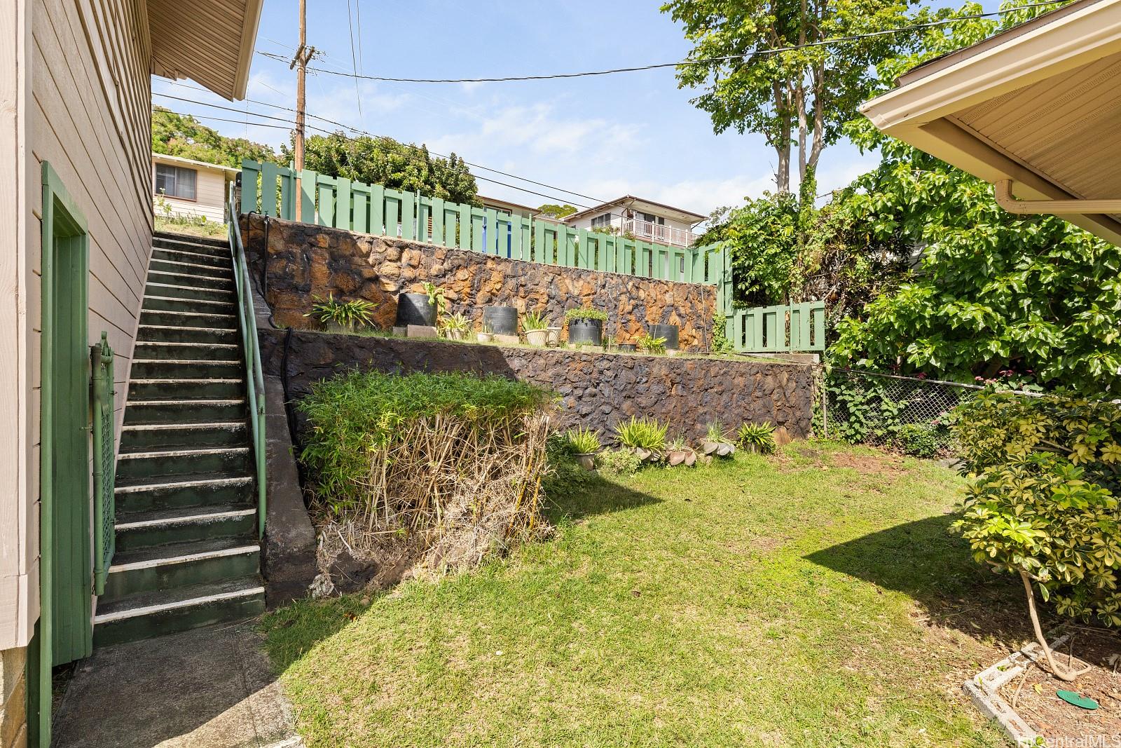 2285 Makanani Drive