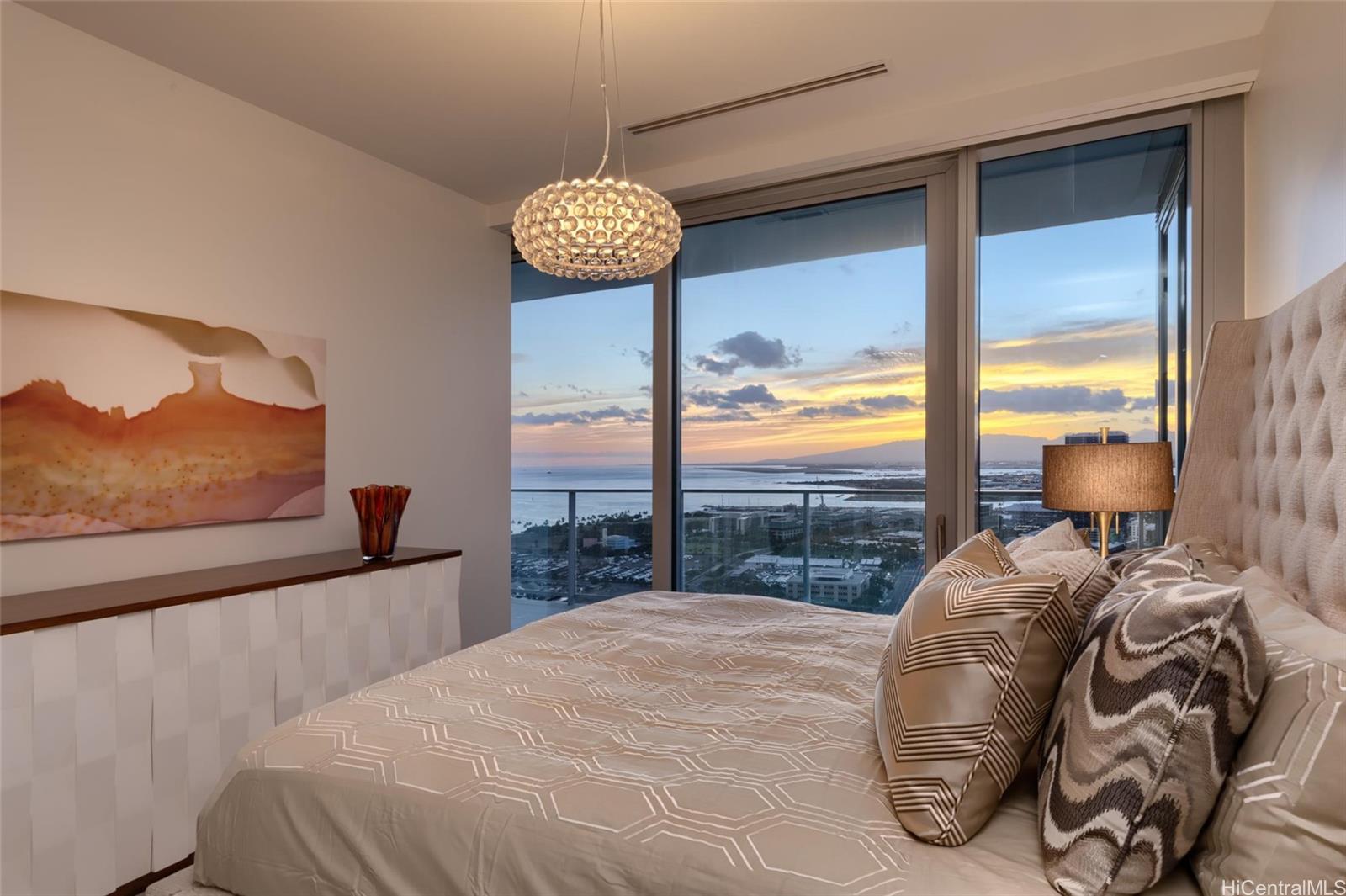 Photo 14 of 24