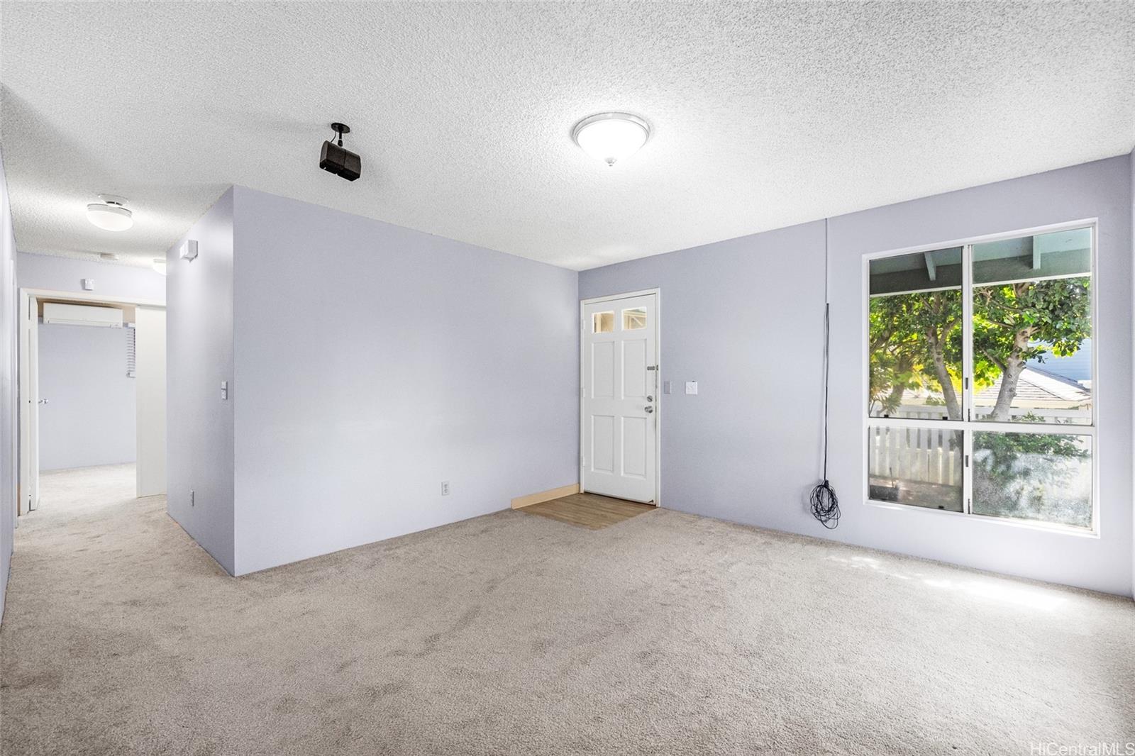 Photo 7 of 24