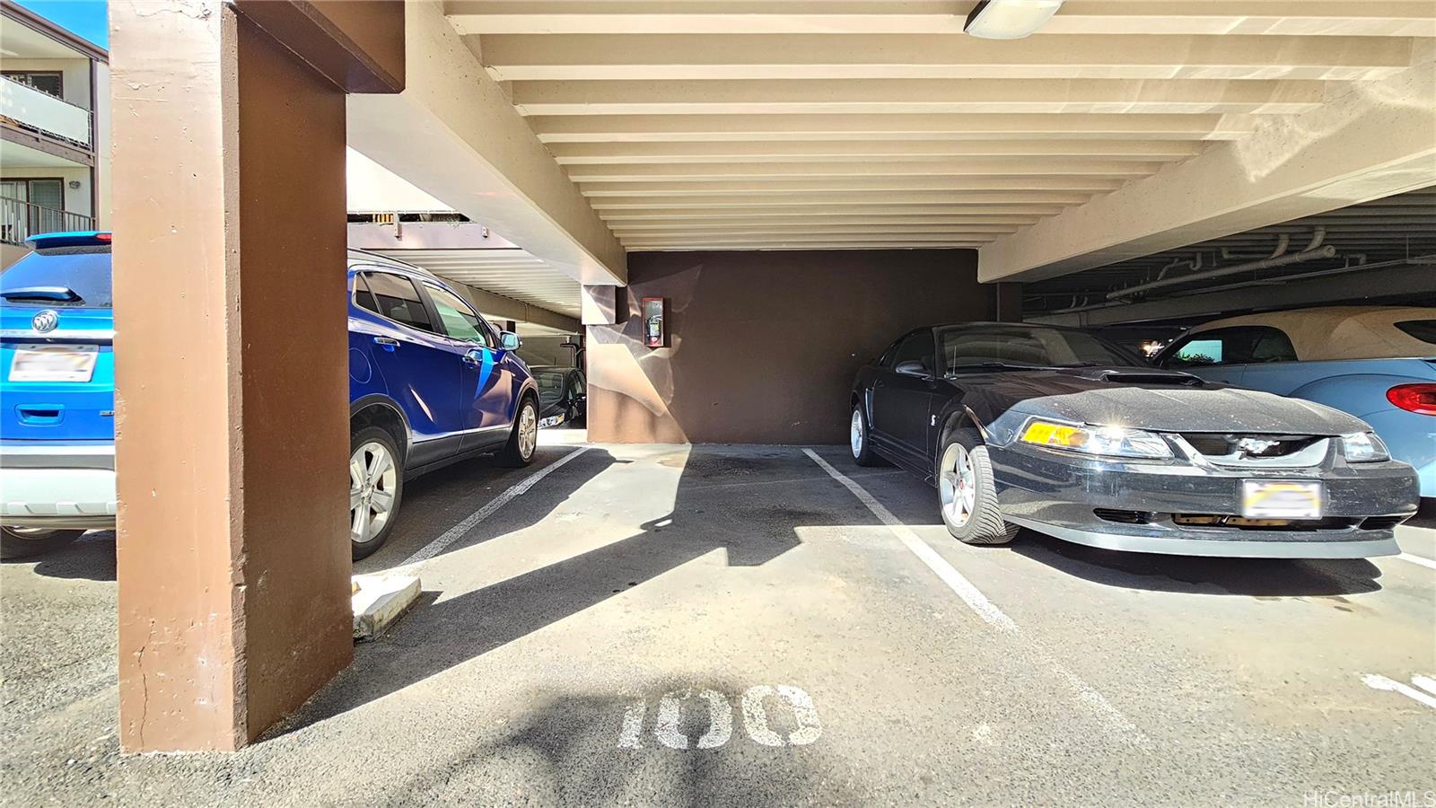 3721 Kanaina Avenue  Unit 313