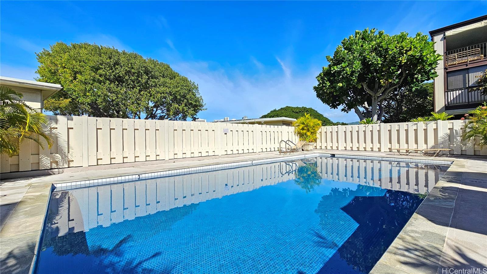 3721 Kanaina Avenue  Unit 313