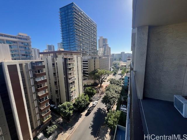 Photo 18 of 25