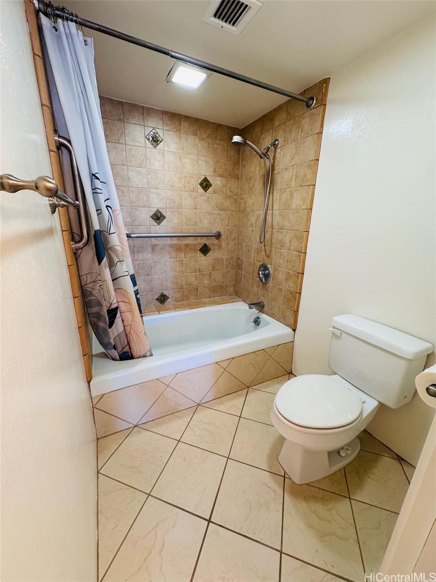 Photo 19 of 20
