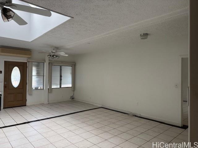 Photo 11 of 23
