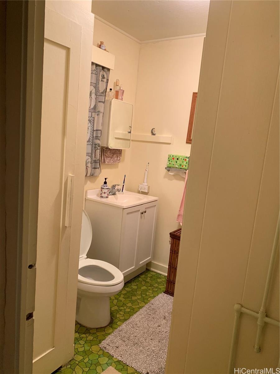 Photo 19 of 25