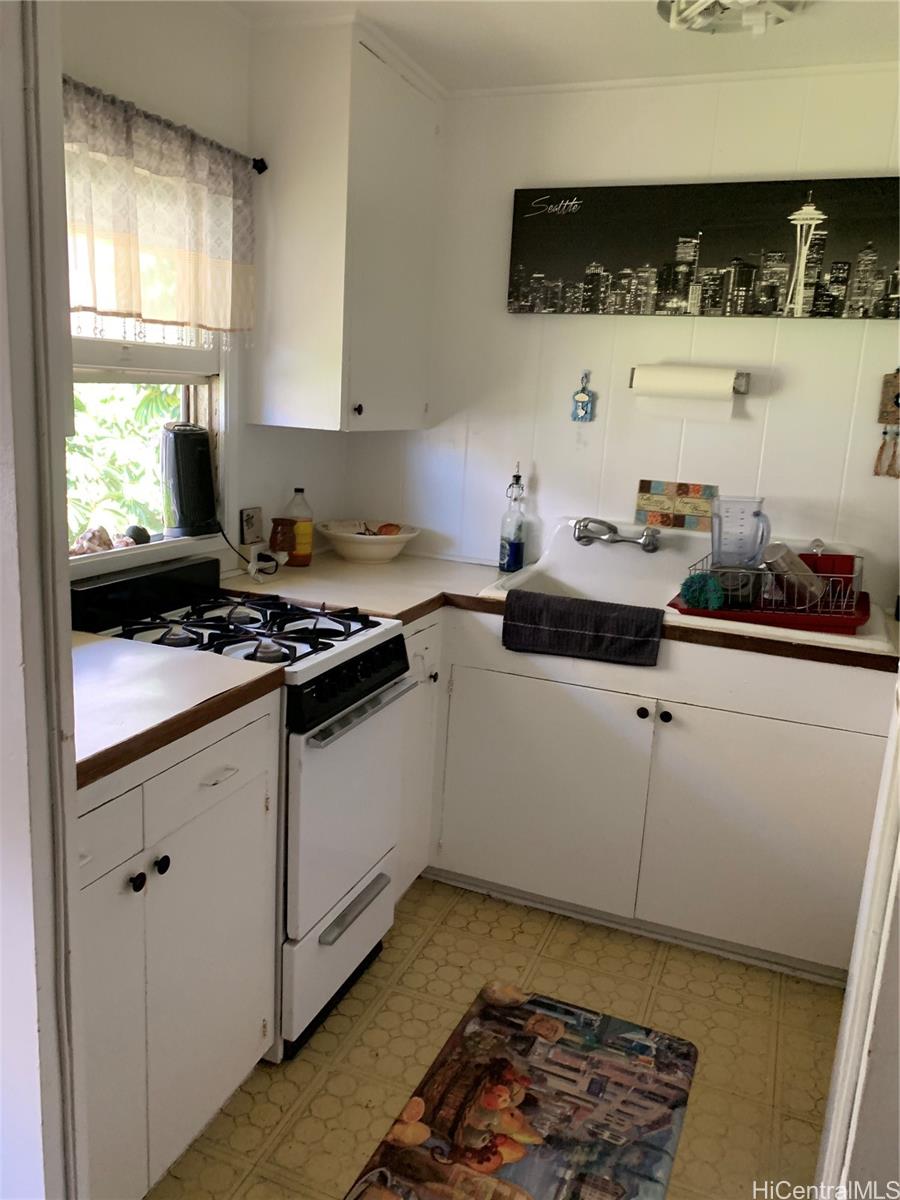Photo 23 of 25