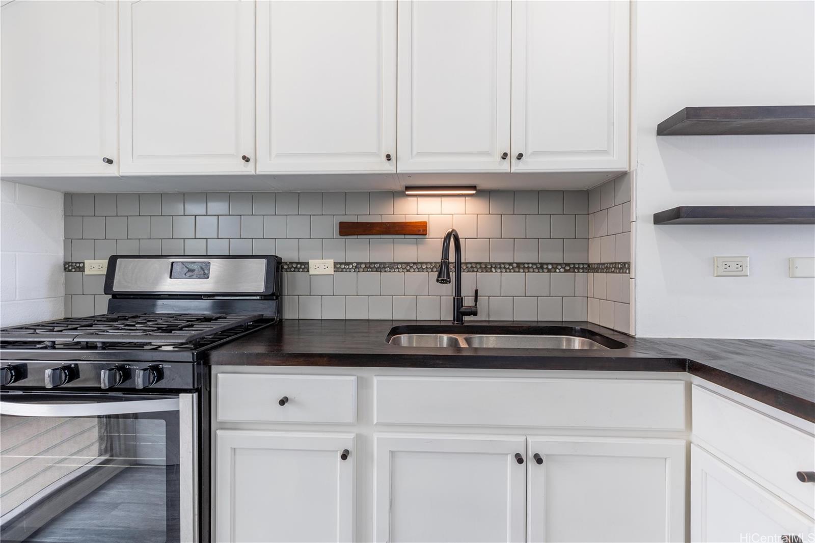 2630 Kapiolani Boulevard  Unit 1403