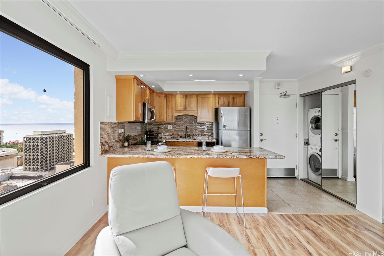 2140 Kuhio Avenue 2501