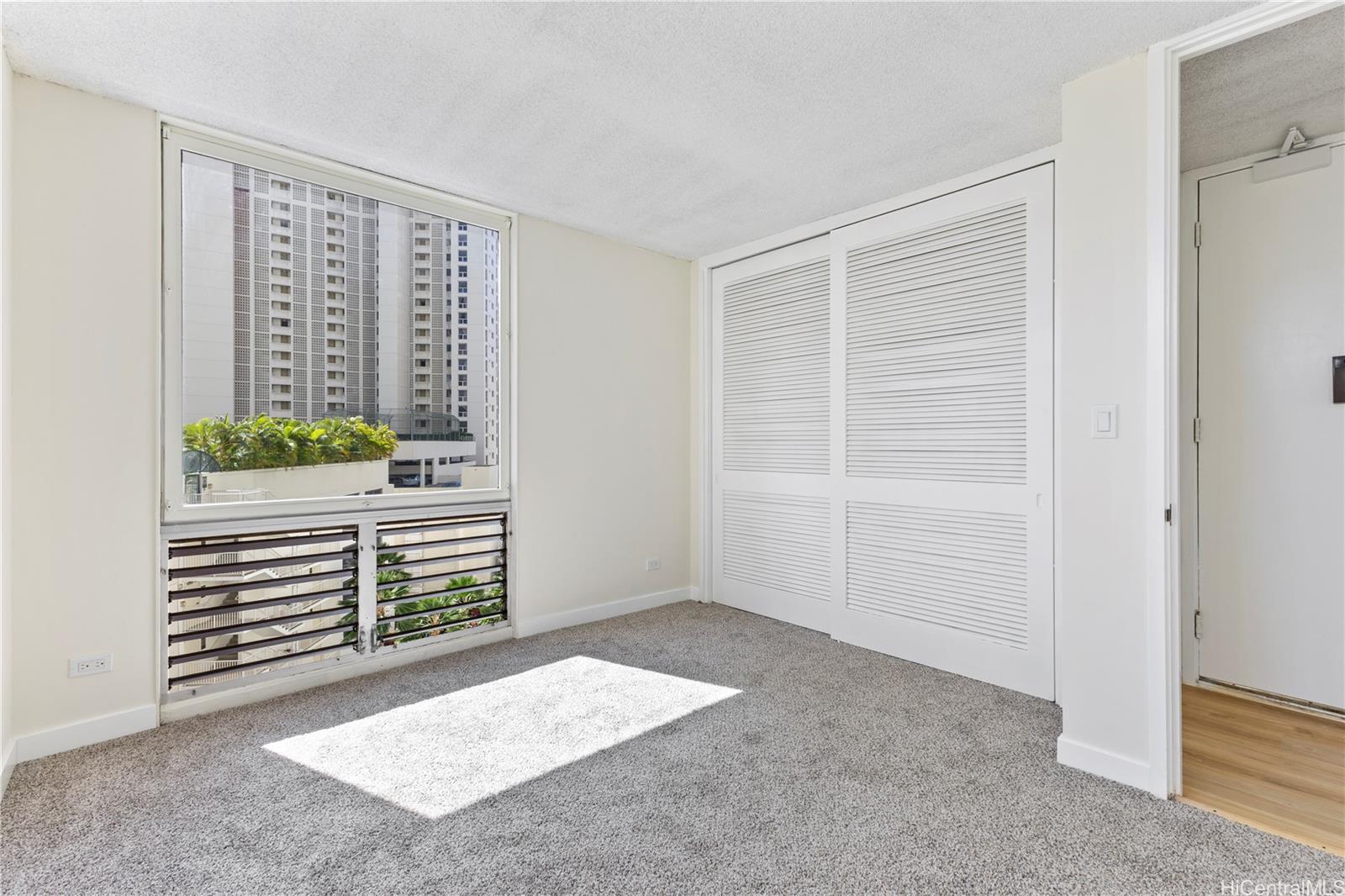 1717 Ala Wai Boulevard  Unit 701
