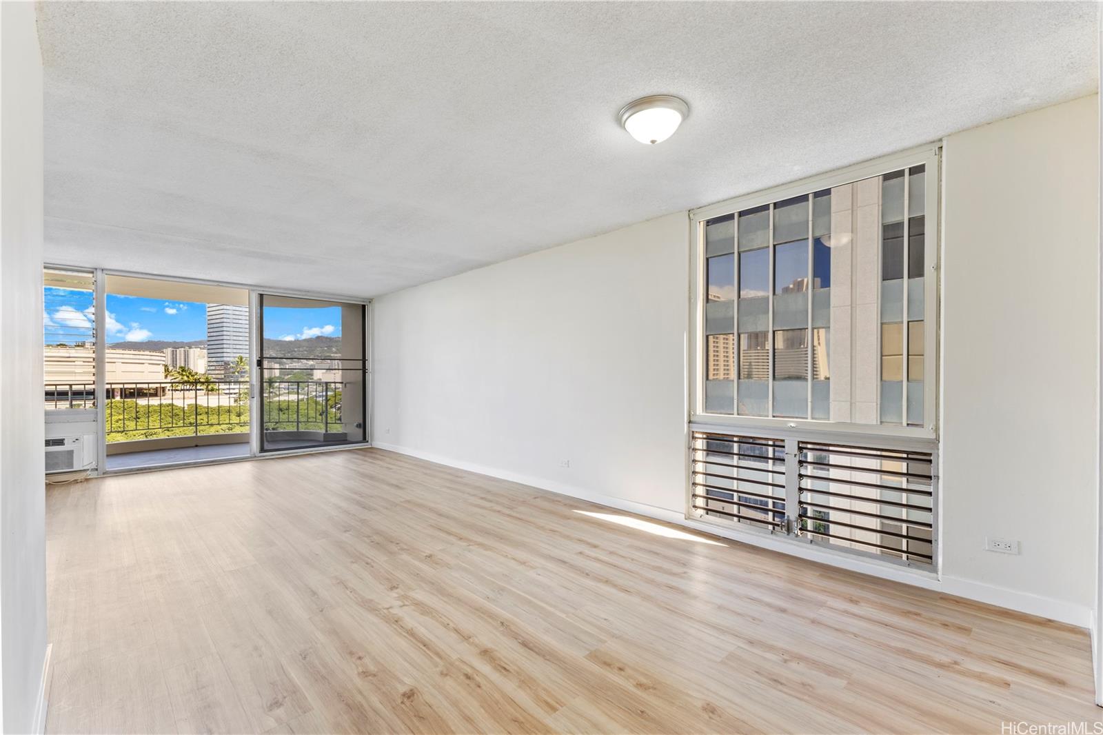 1717 Ala Wai Boulevard  Unit 701
