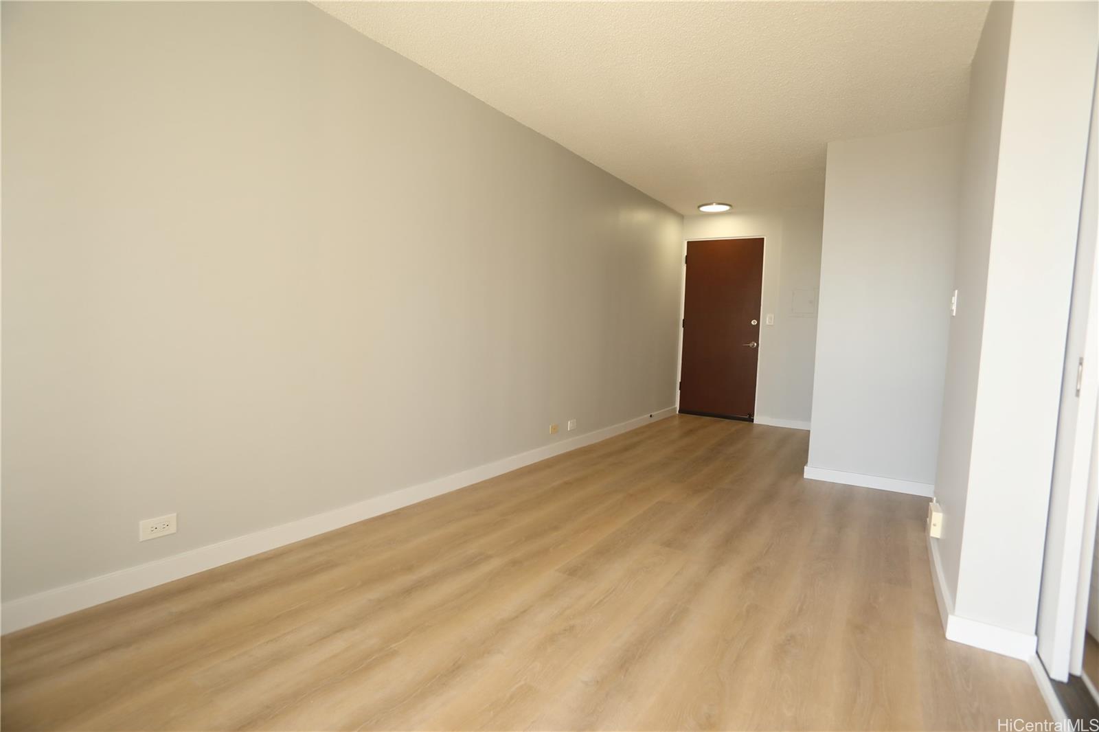 Photo 4 of 20