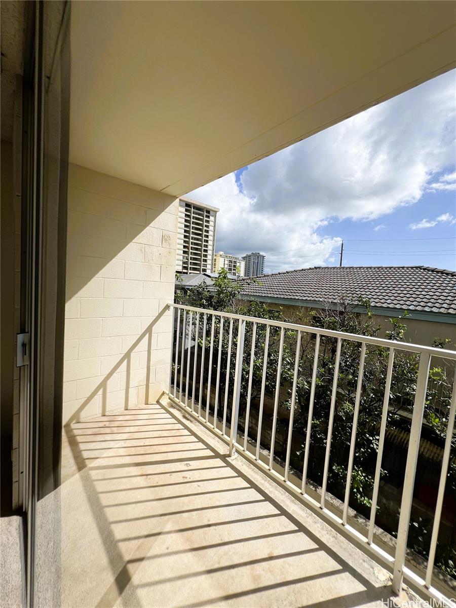 2122 Lime Street  Unit 304