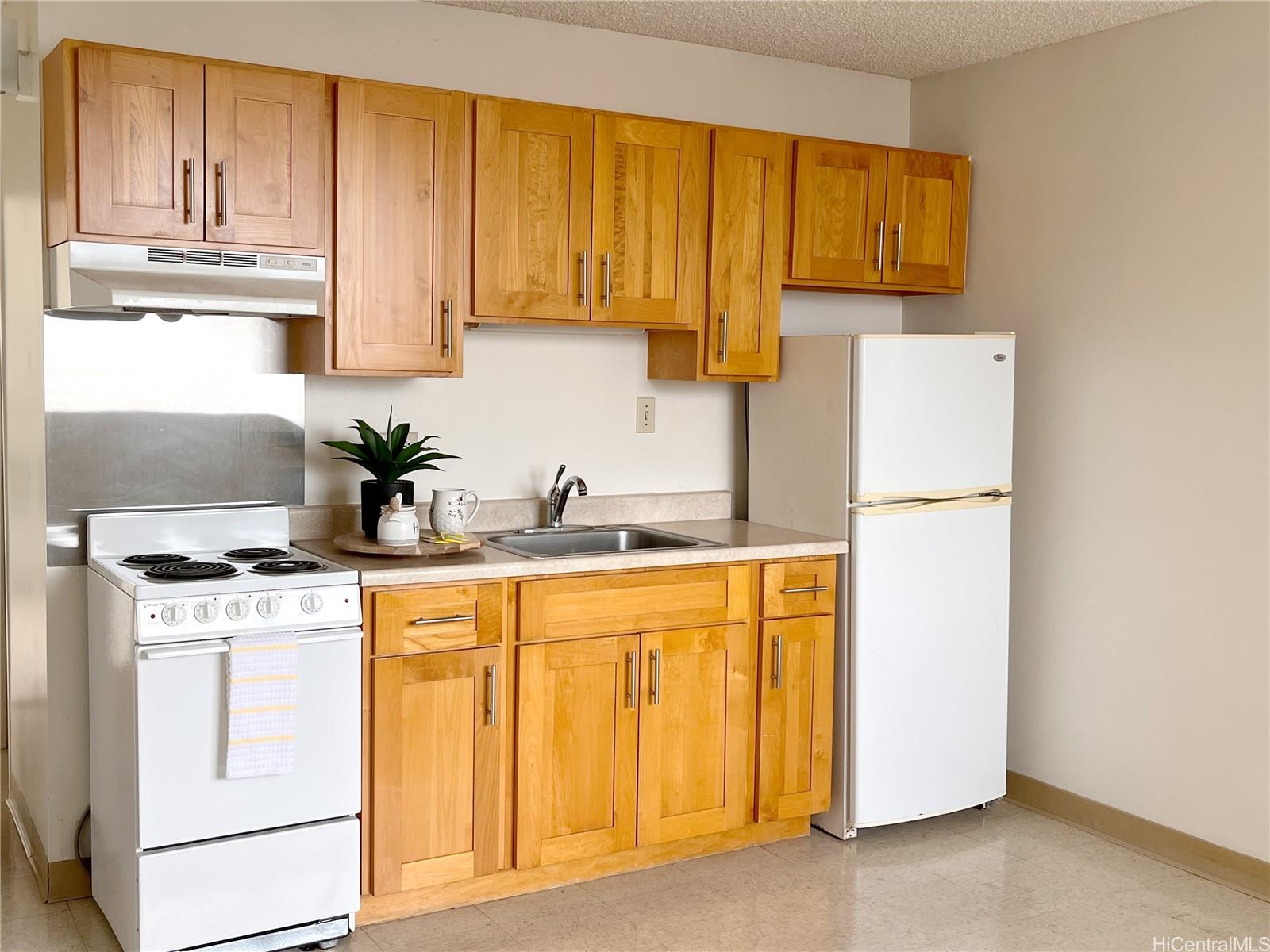 2122 Lime Street  Unit 304