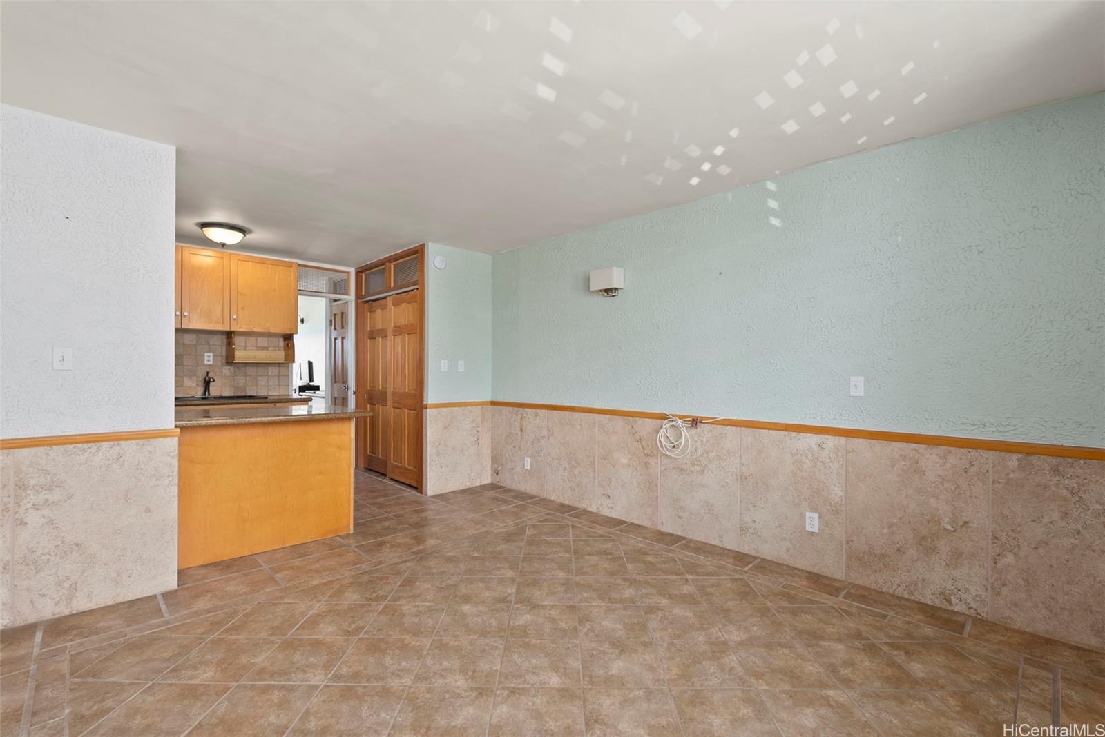 84-965 Farrington Highway  Unit B211