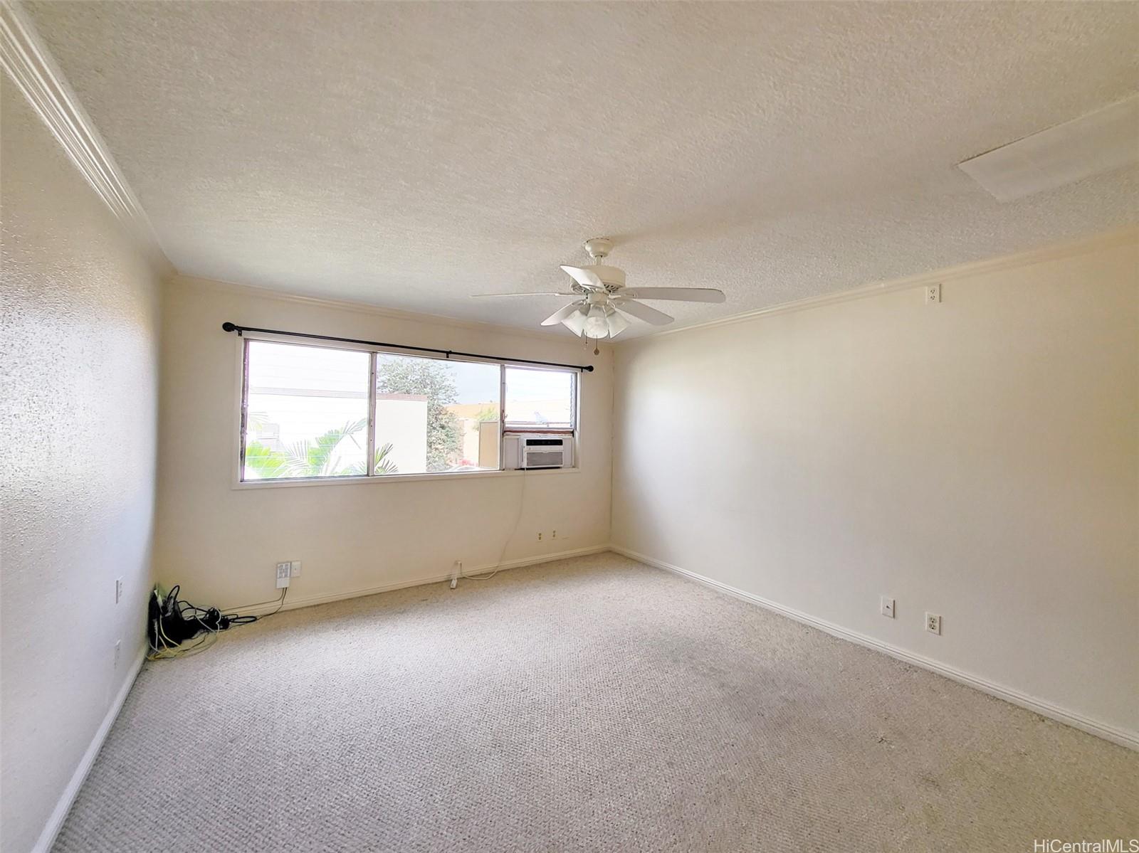 Photo 4 of 22
