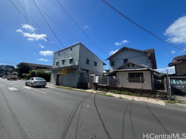 1104 Palama Street