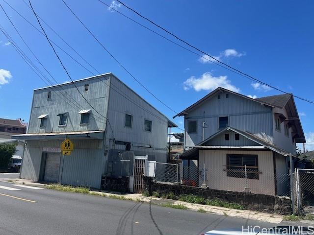 1104 Palama Street
