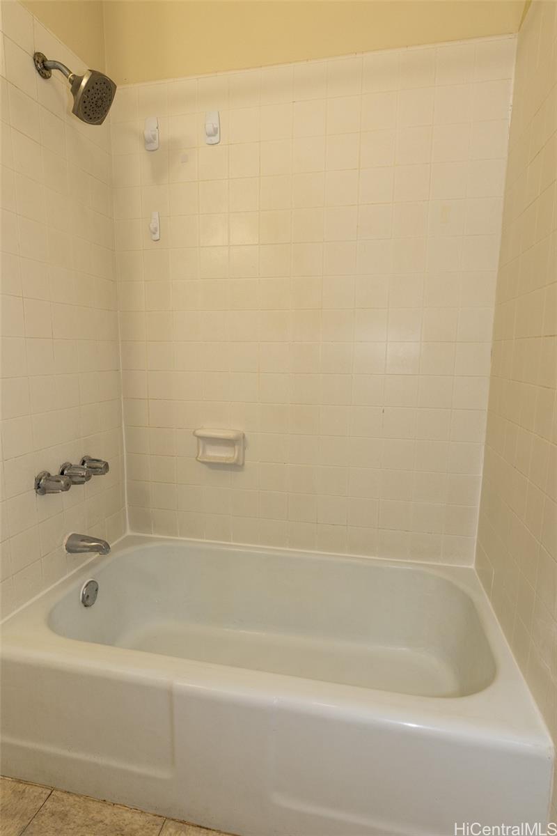 Photo 19 of 25