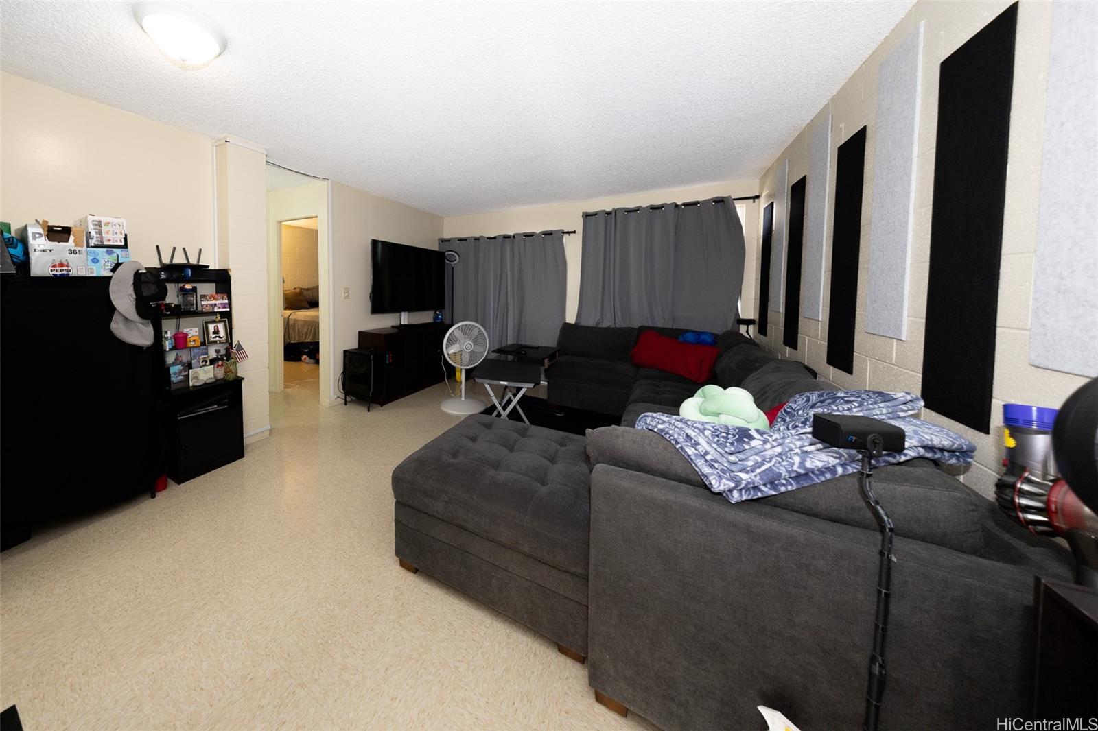 Photo 20 of 25