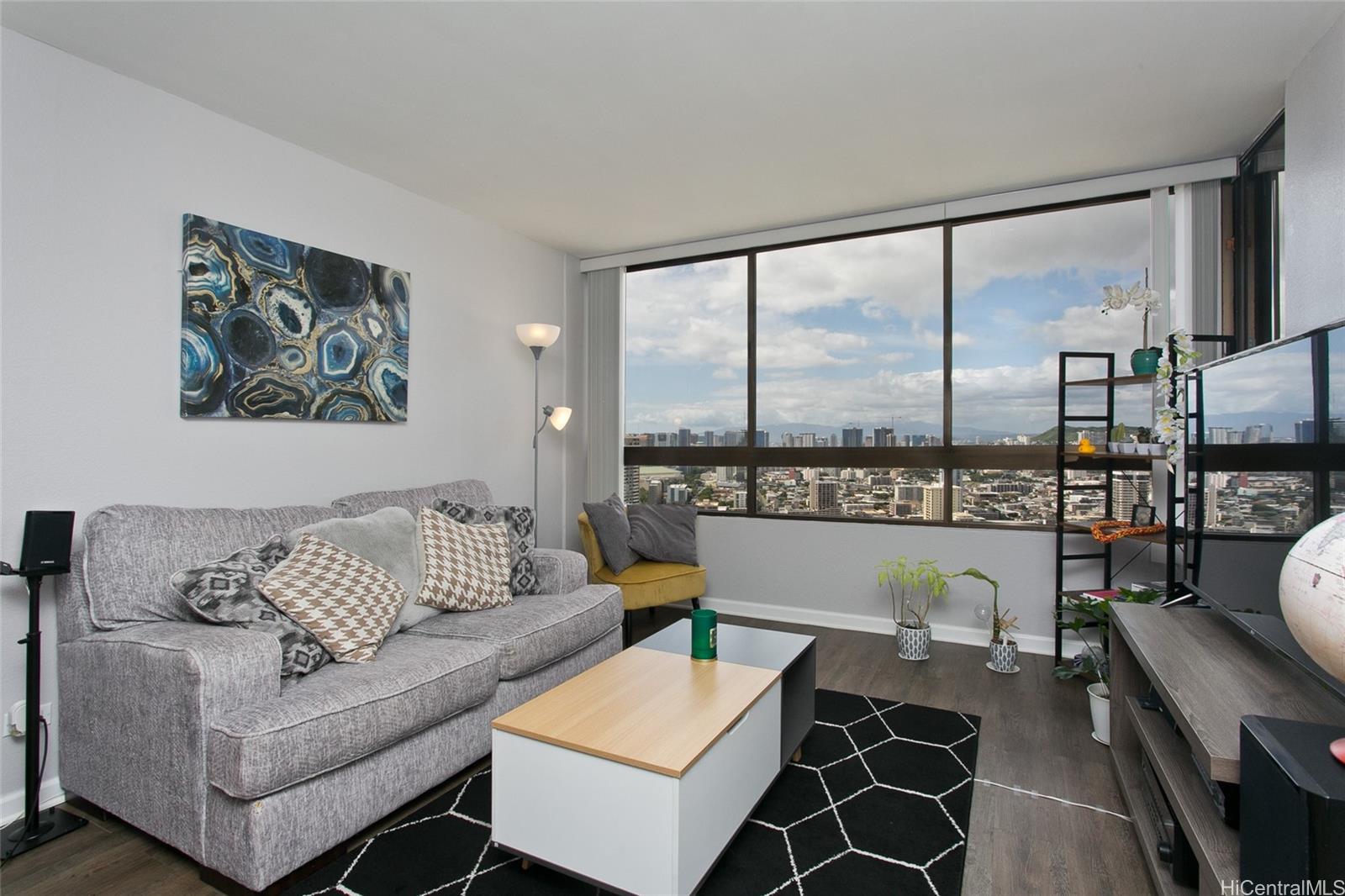 2499 Kapiolani Boulevard 3706
