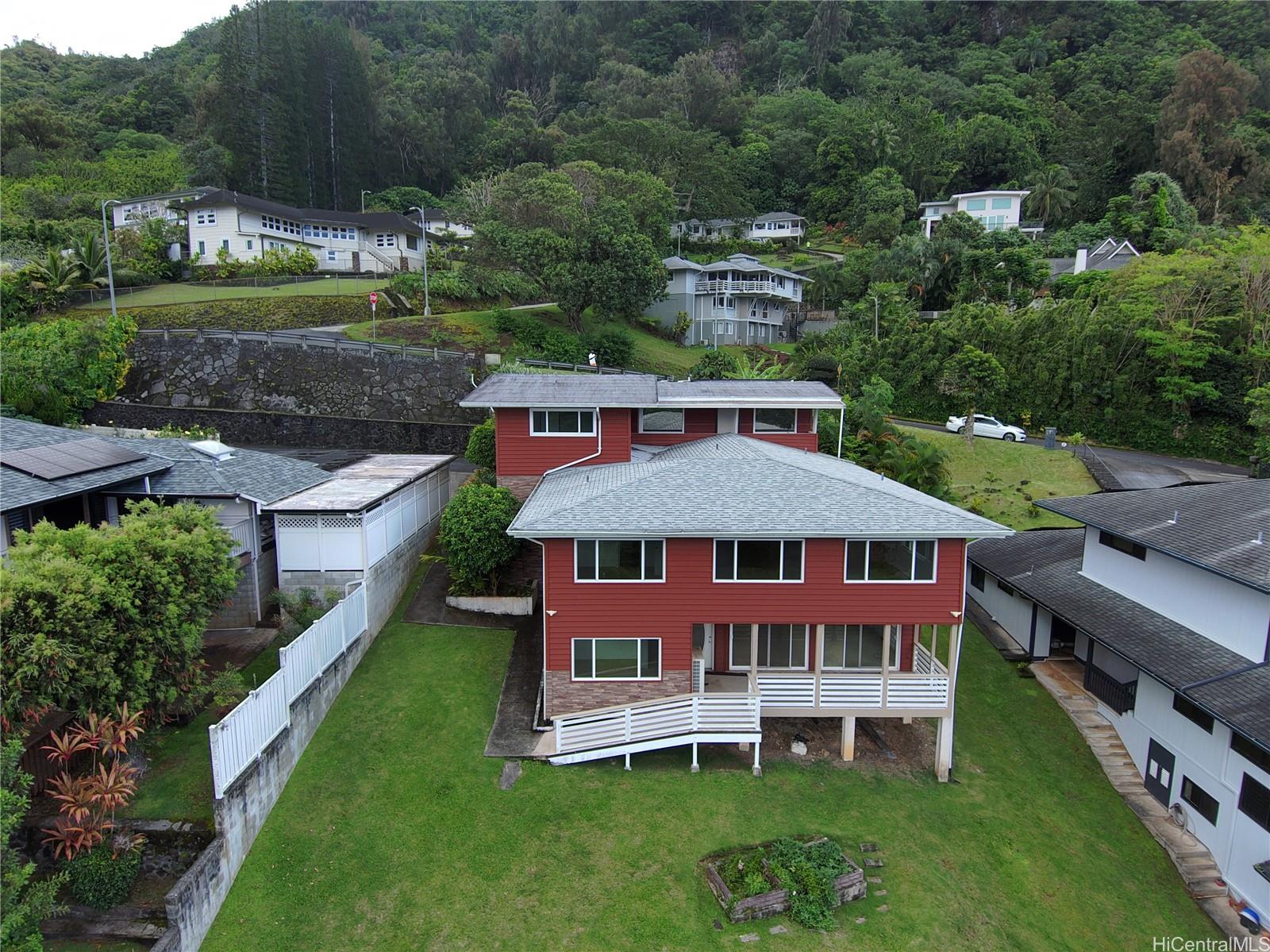 3086 Kaohinani Drive