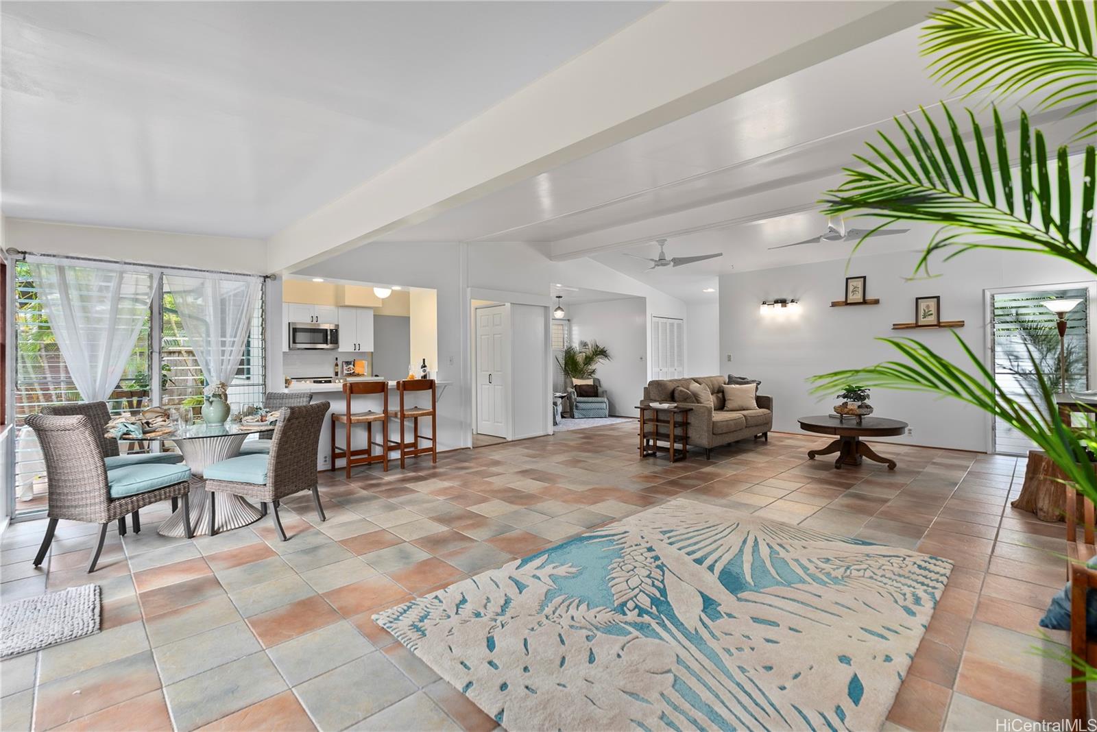 210 Aikahi Loop