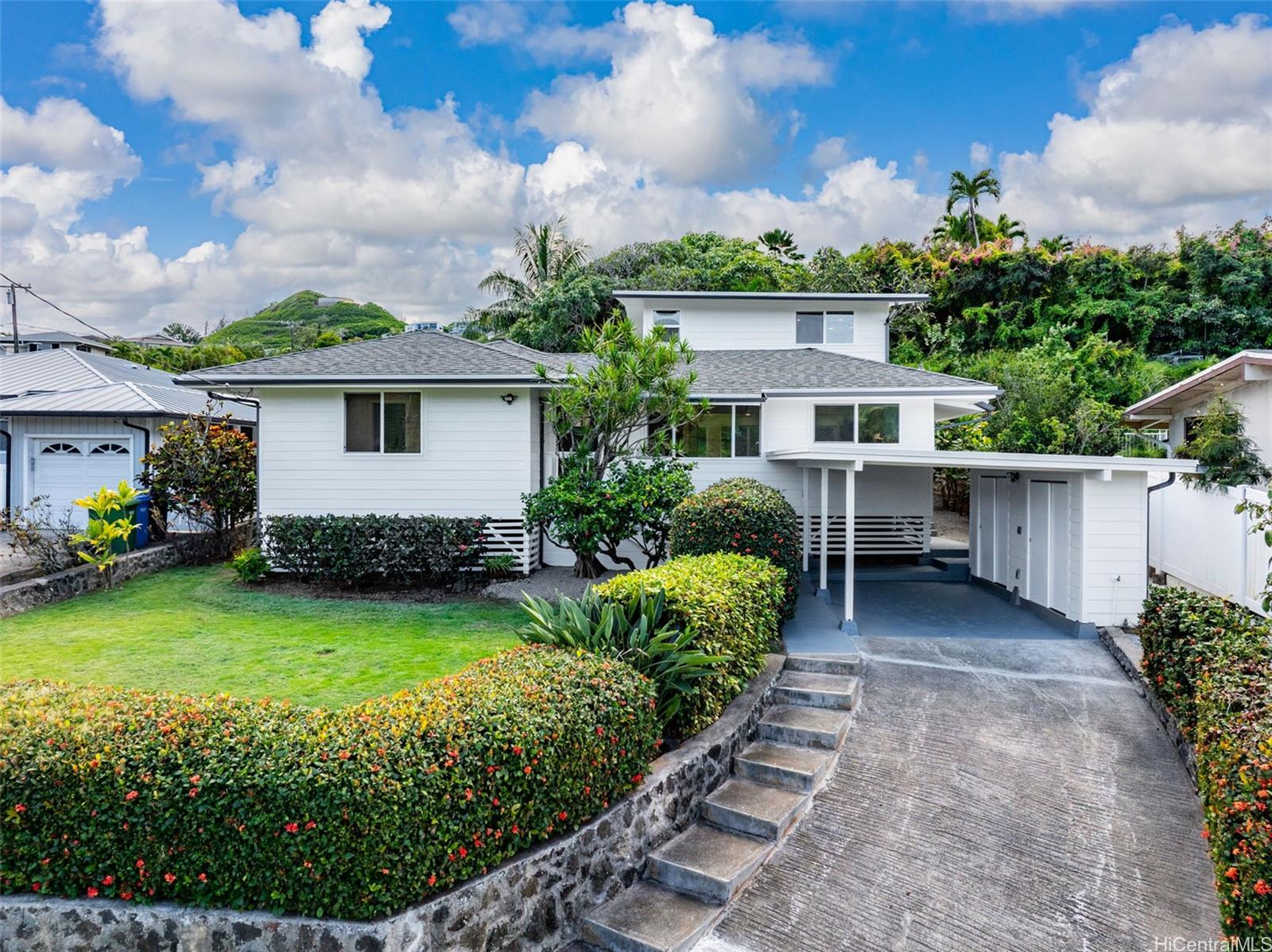 1237 Nanialii Street
