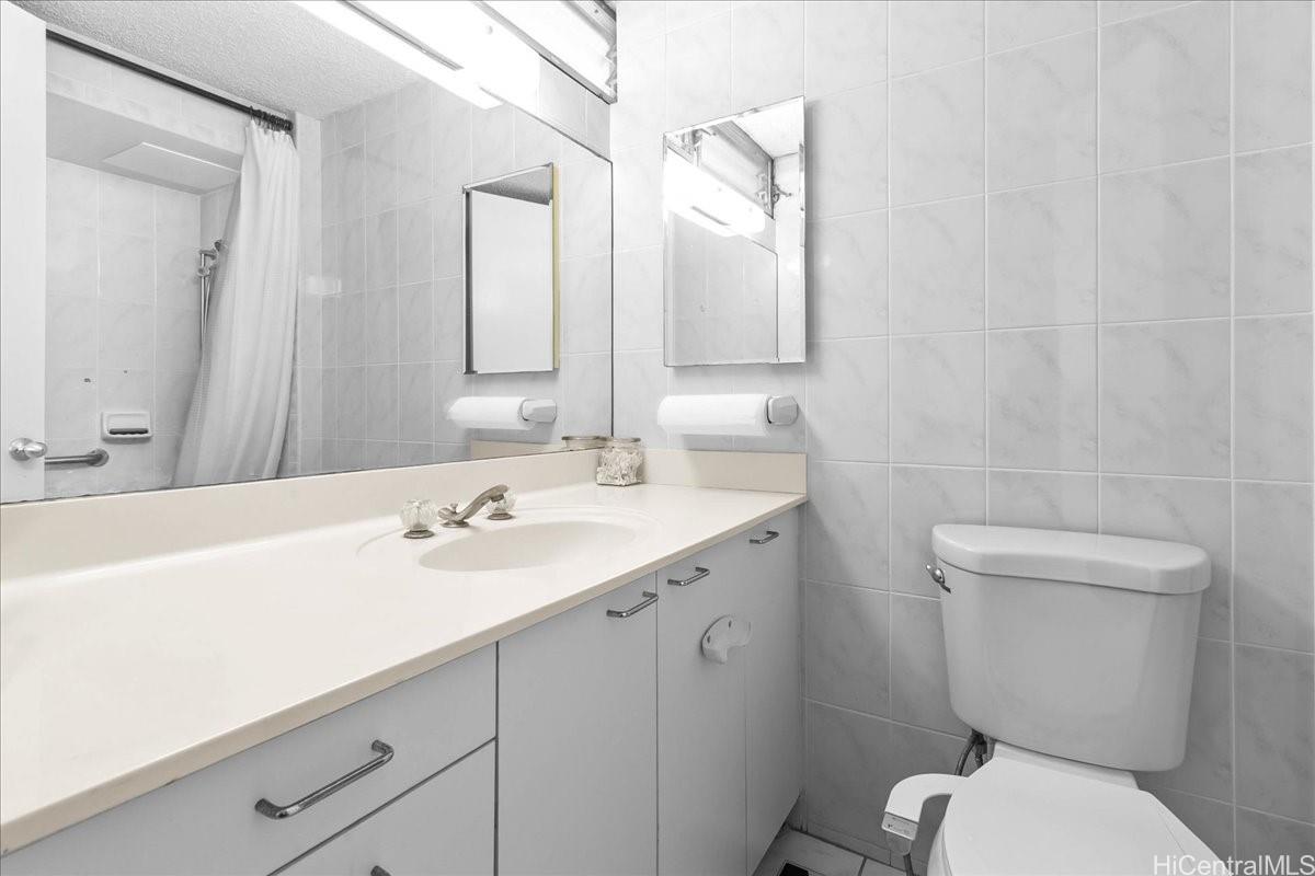 1325 Wilder Avenue  Unit 5
