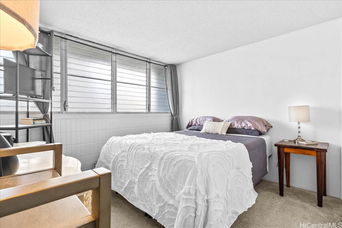 1325 Wilder Avenue  Unit 5