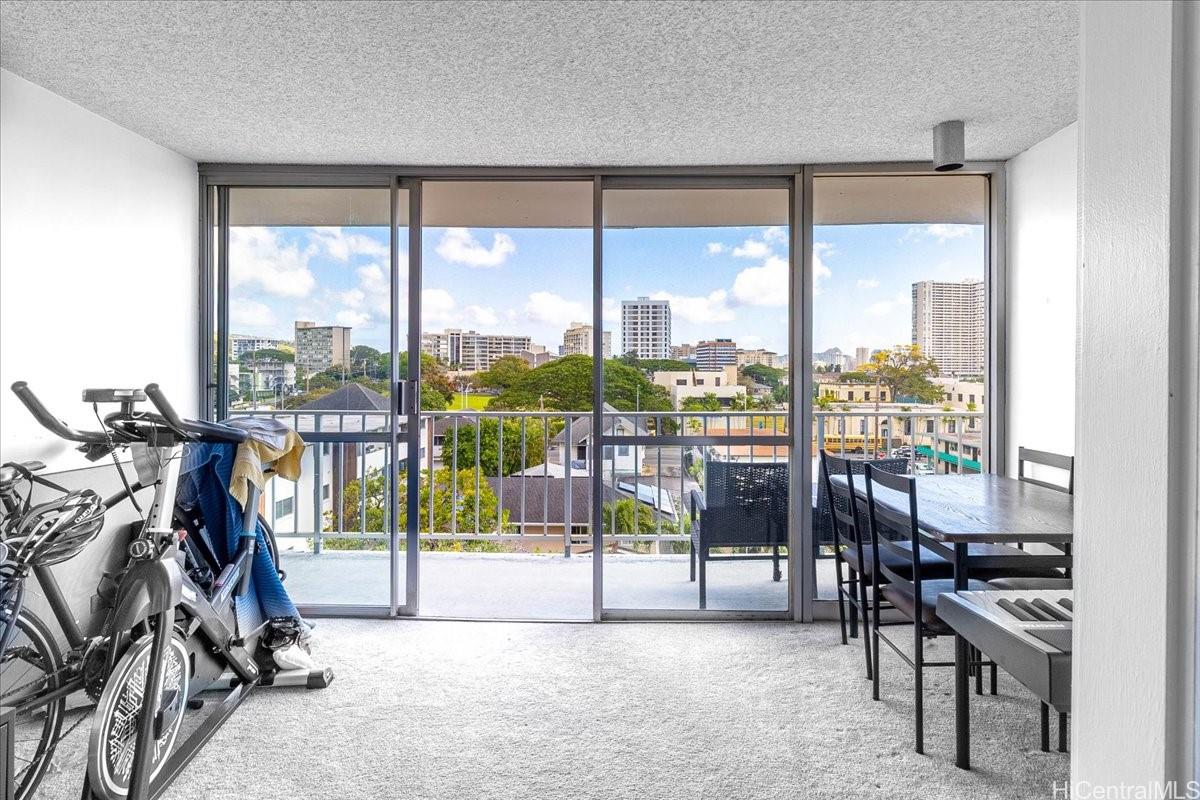 1325 Wilder Avenue  Unit 5