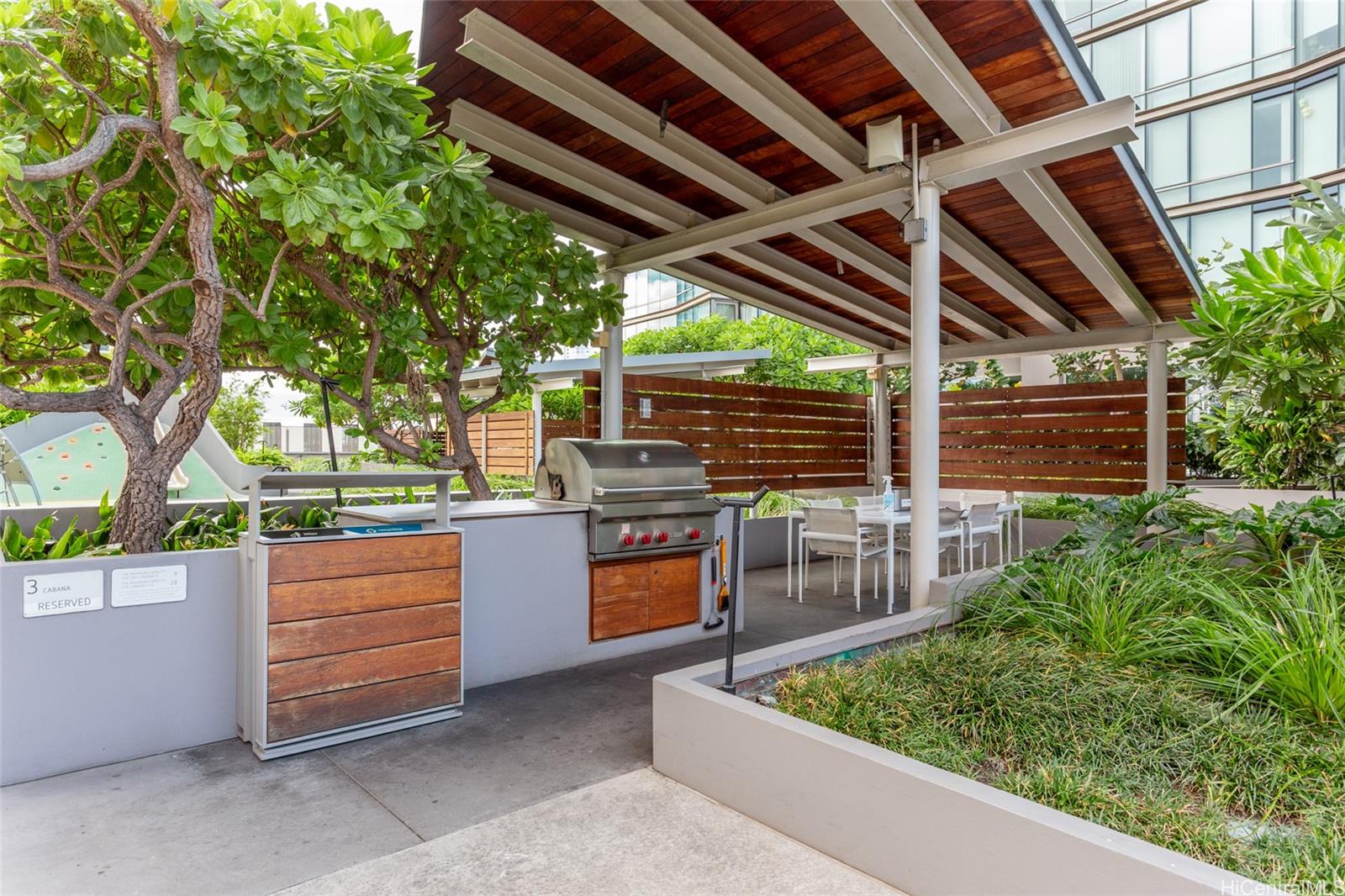 Photo 20 of 25