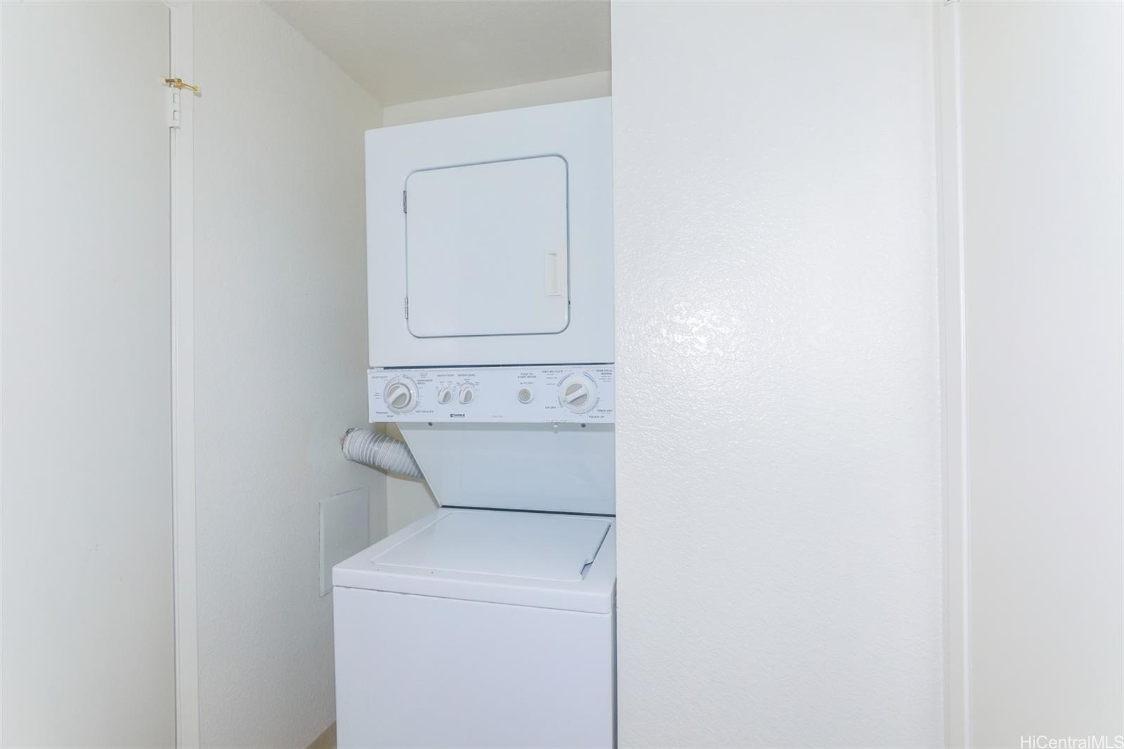 Photo 11 of 21