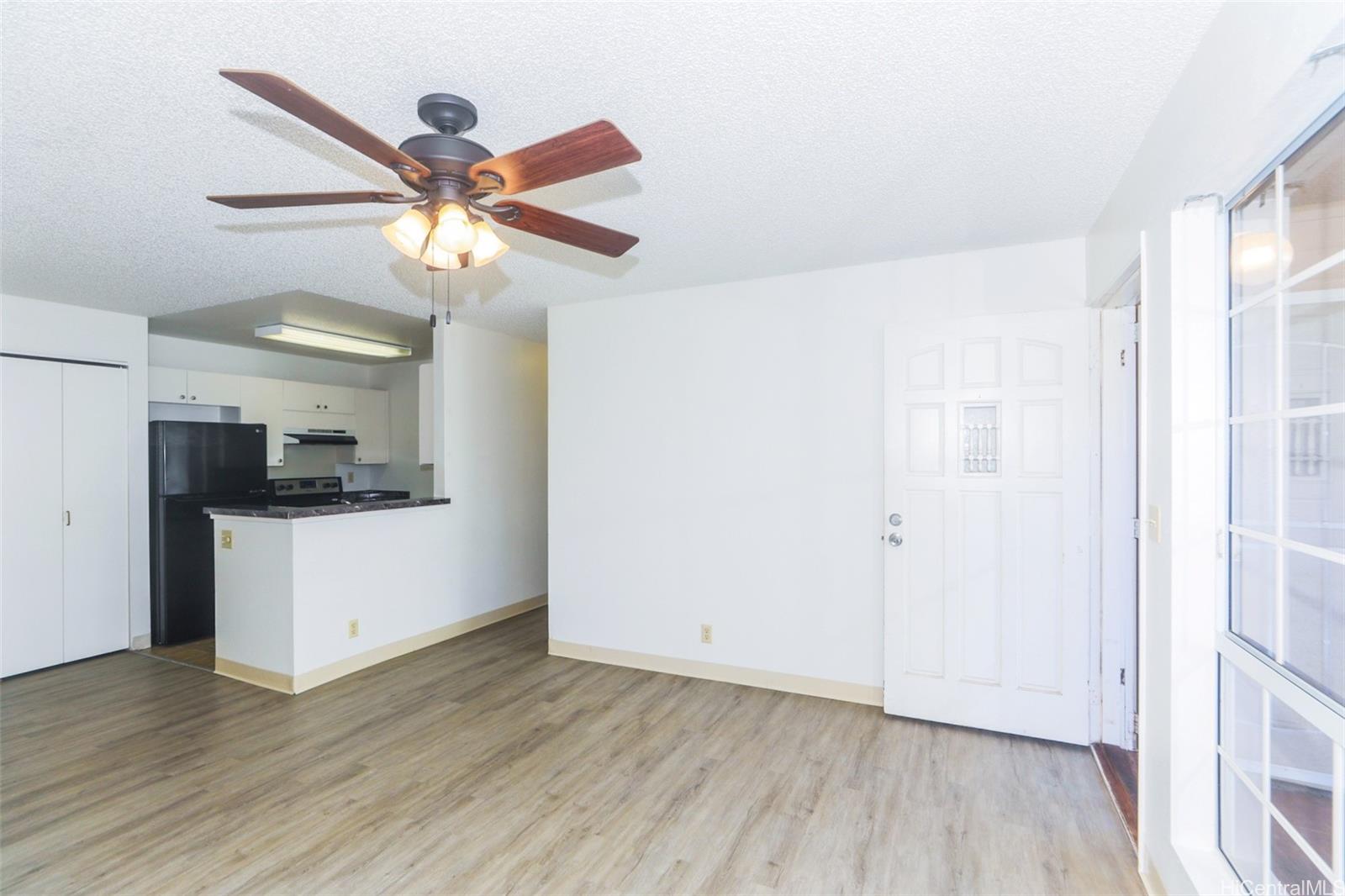 Photo 6 of 21