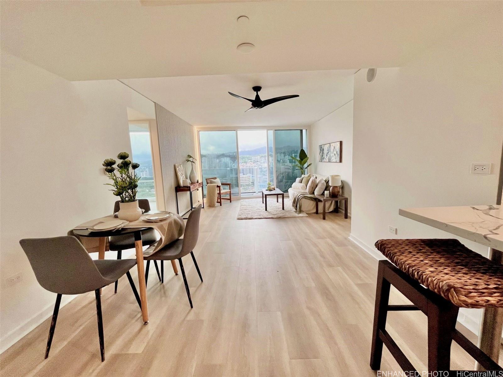 Photo 5 of 25