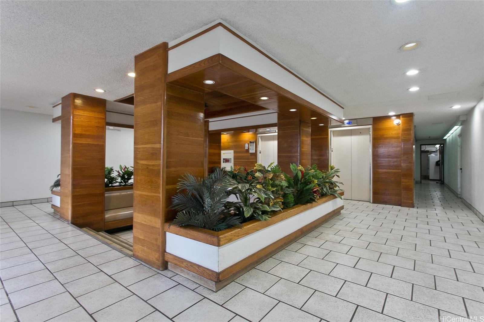 2714 Kahoaloha Lane  Unit 503