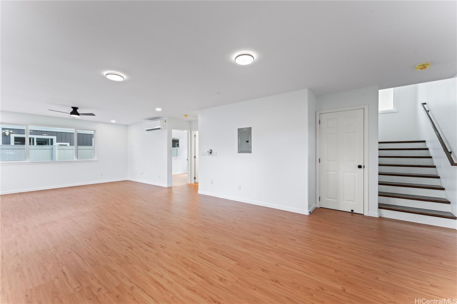 87-102 Kulaaupuni Street  Unit 1