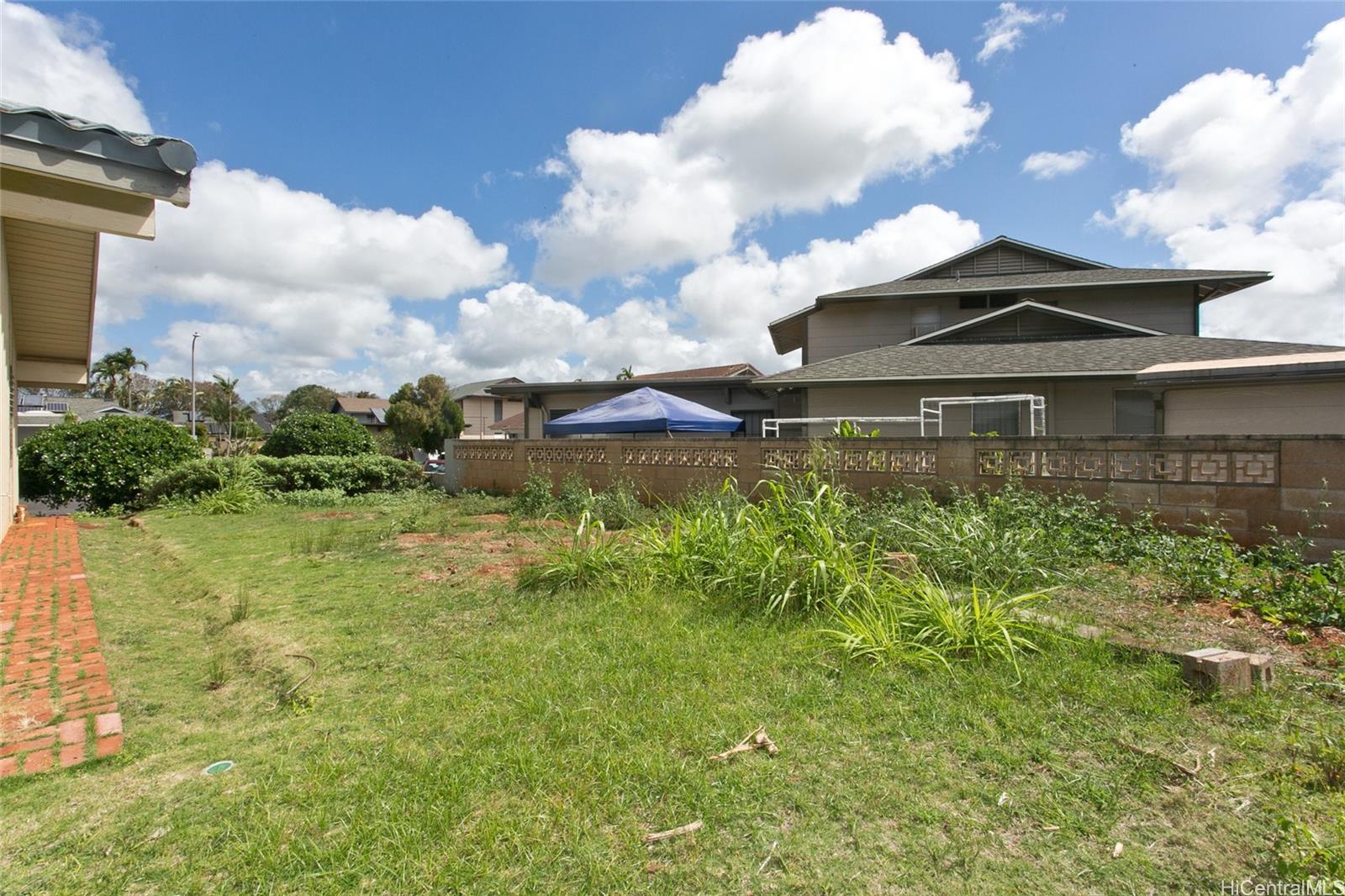 Photo 18 of 20
