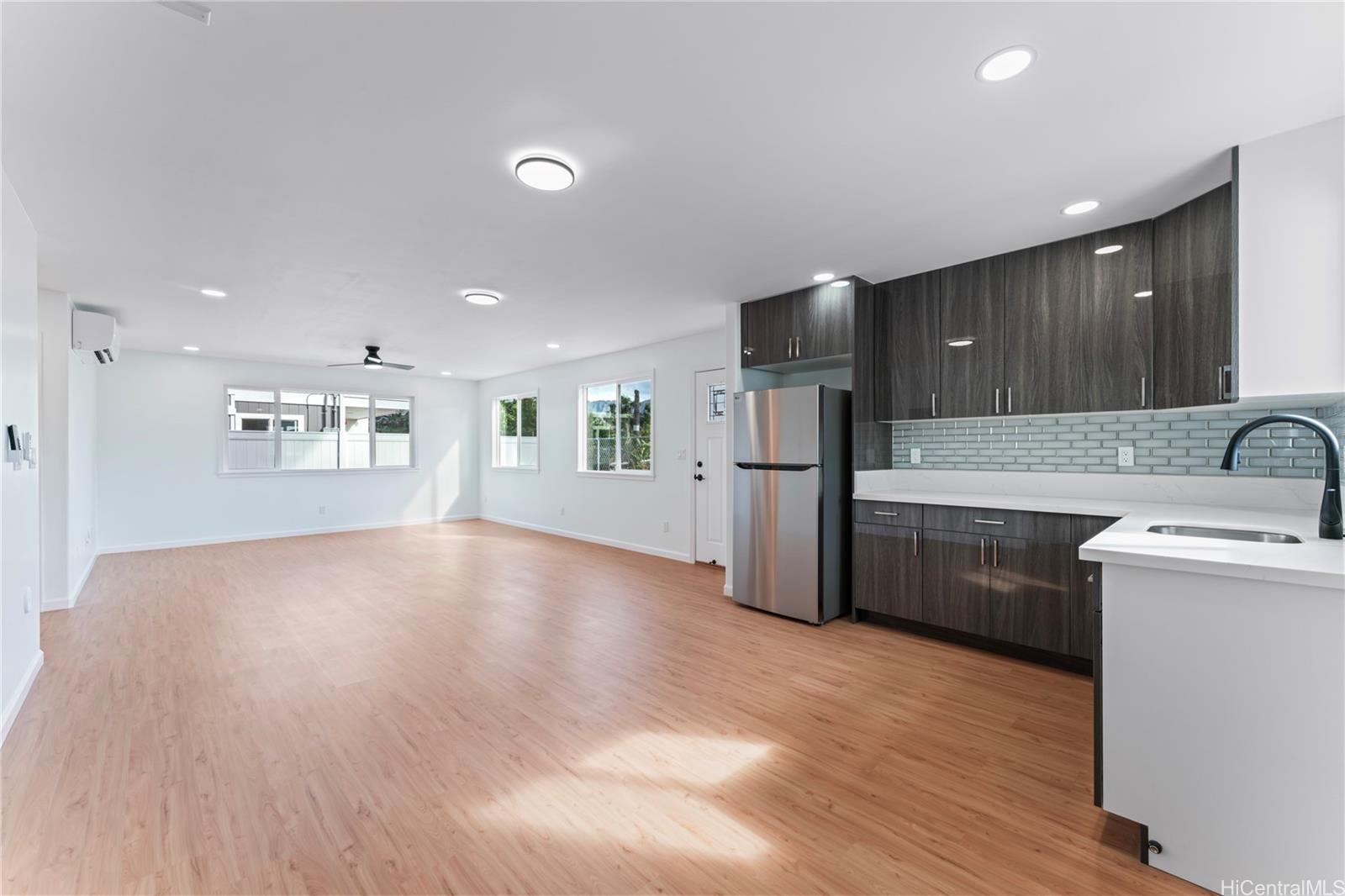 87-102 Kulaaupuni Street  Unit 2