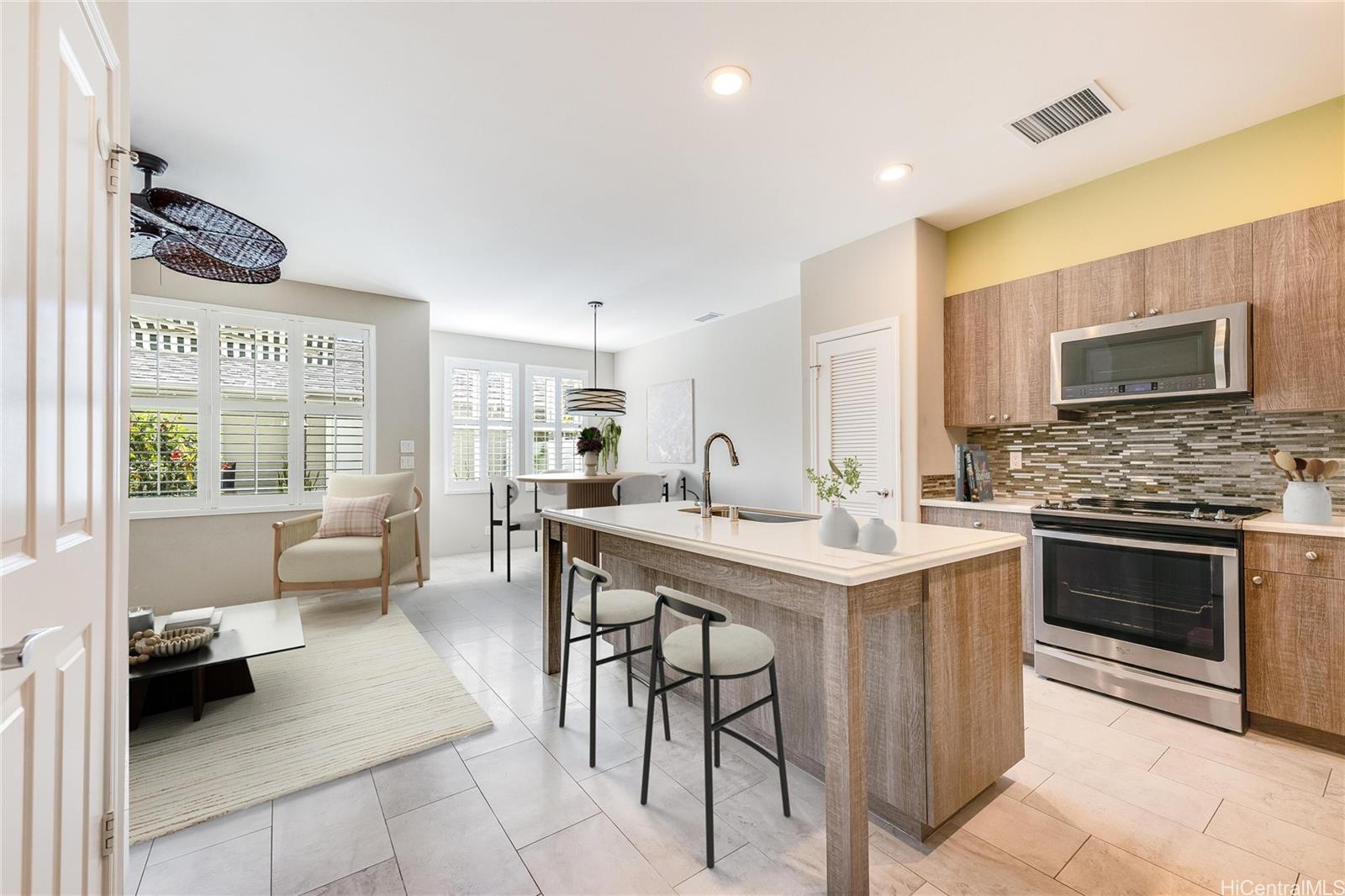 Photo 6 of 25