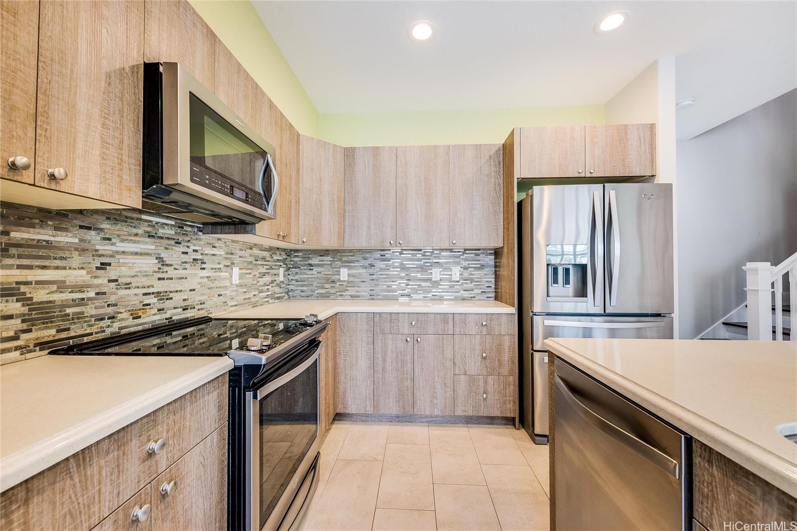 Photo 8 of 25