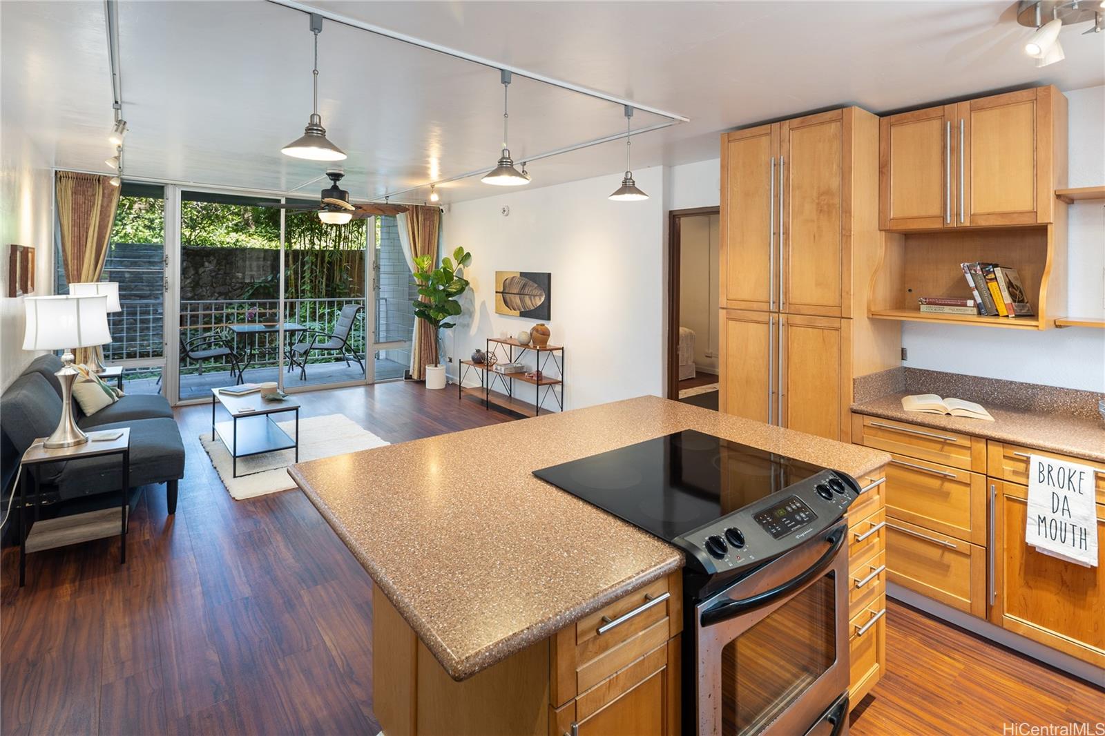 98-703 Iho Place  Unit 1/402