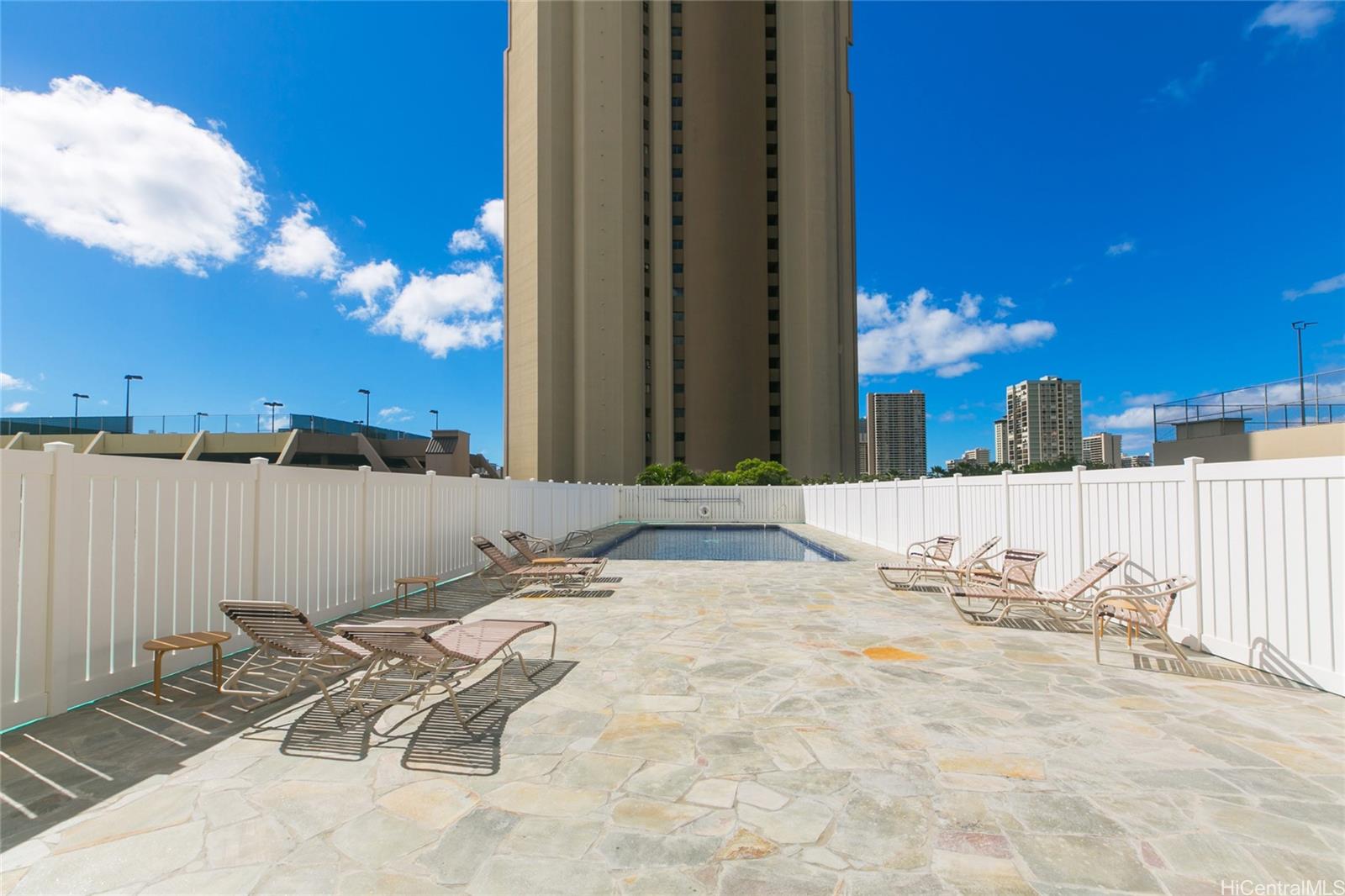 2525 Date Street  Unit 2303